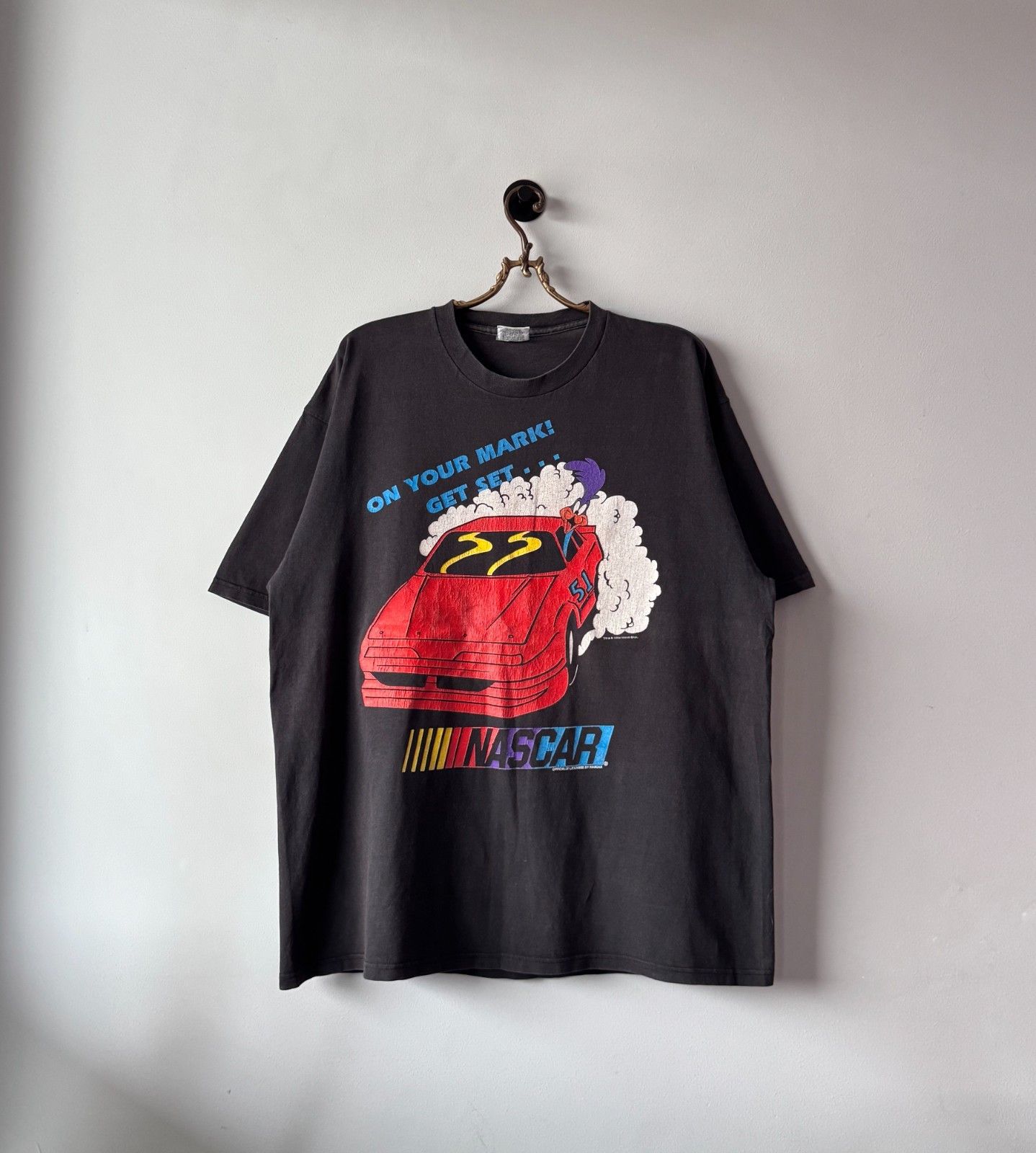 NASCAR Looney Tunes Vintage 1994 NASCAR T-Shirt Lee Single Stitch Size US XL / EU 56 / 4 - 1 Thumbnail
