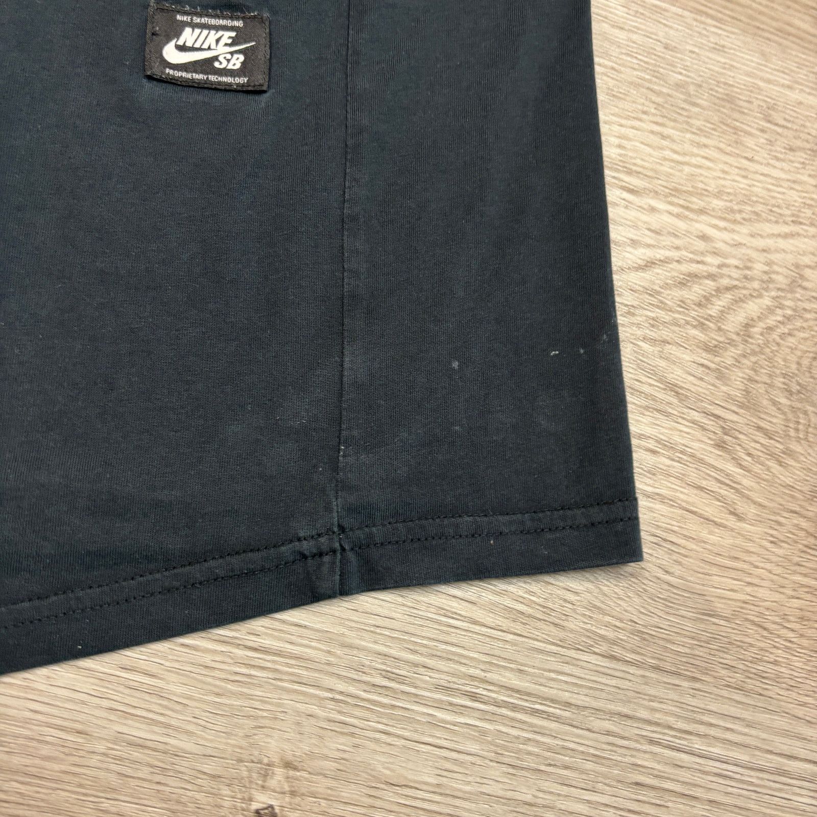 Nike Nike SB Dri Fit Baseball Raglan Shirt Mens Medium Minimalist Size US M / EU 48-50 / 2 - 12 Thumbnail