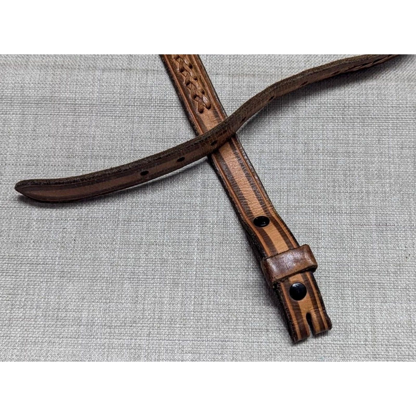 Vintage VINTAGE handcrafted brown leather belt Western Men 40 belt buckle West cowboy 7/8" width Weave Full Grain Cowhide Size 40 - 2 Thumbnail