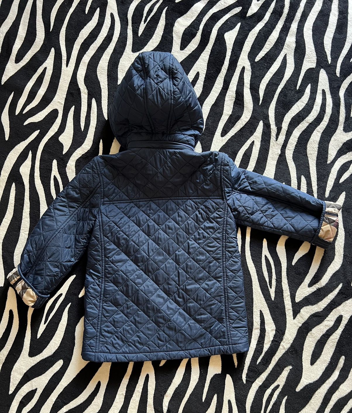 Burberry Burberry Kids Navy Blue Quilted Jacket 6Y 116cm Size US XXS / EU 40 - 7 Thumbnail
