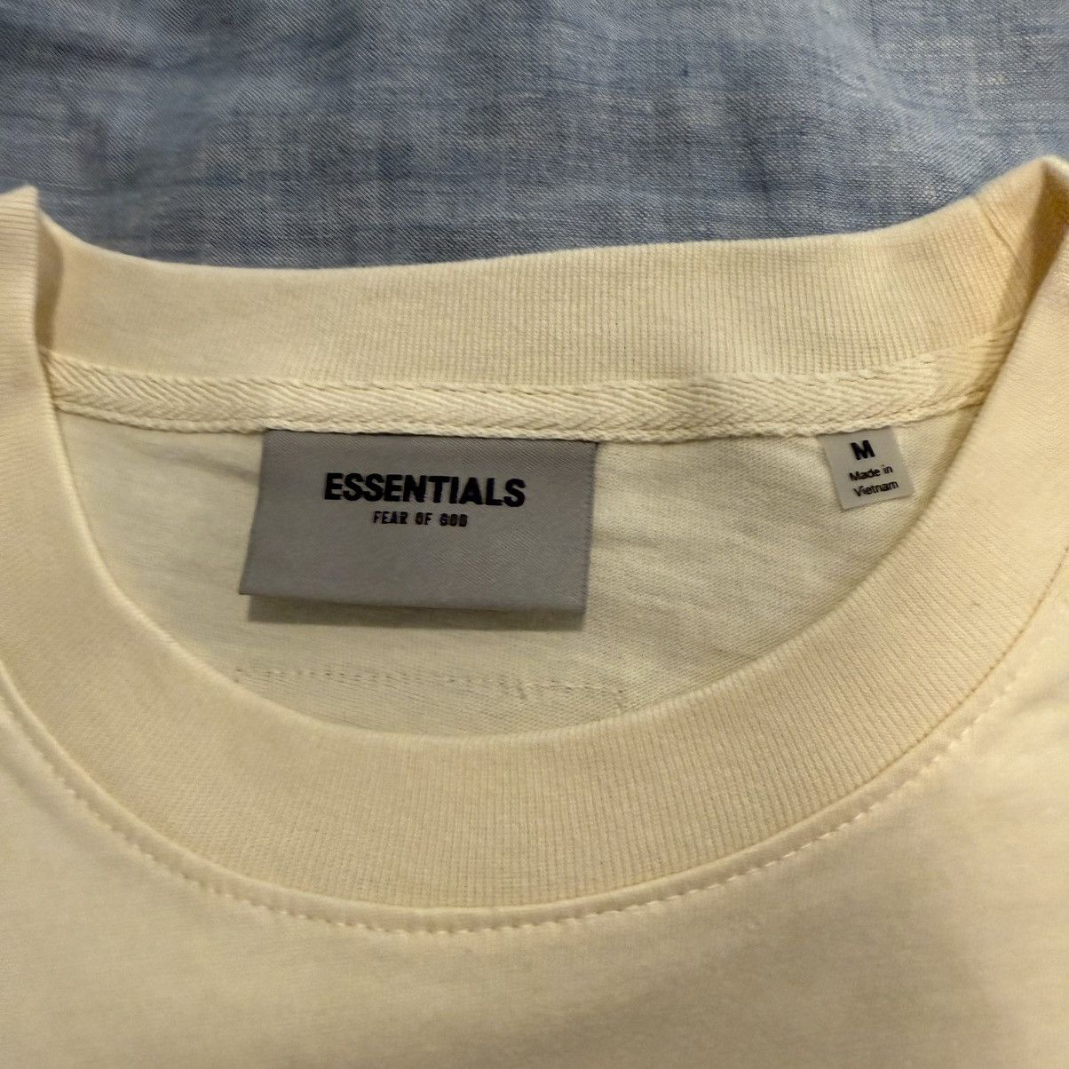 Essentials Fear of God Essentials Boxy Tee Applique Logo Buttercream Size US M / EU 48-50 / 2 - 3 Thumbnail