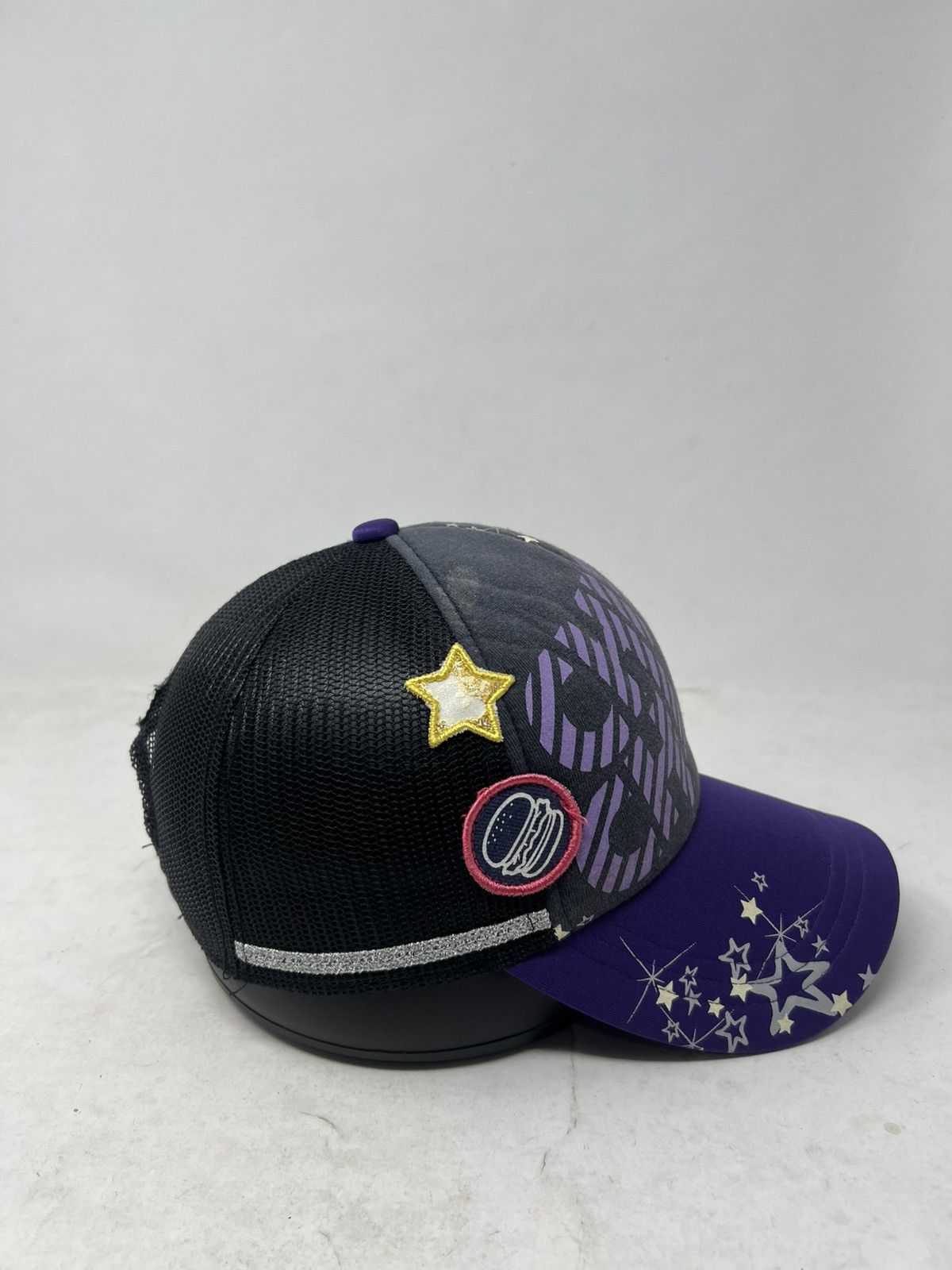 If Six Was Nine Black Graffiti Smiley USA Chic Chick Trucker Hat Size ONE SIZE - 4 Thumbnail