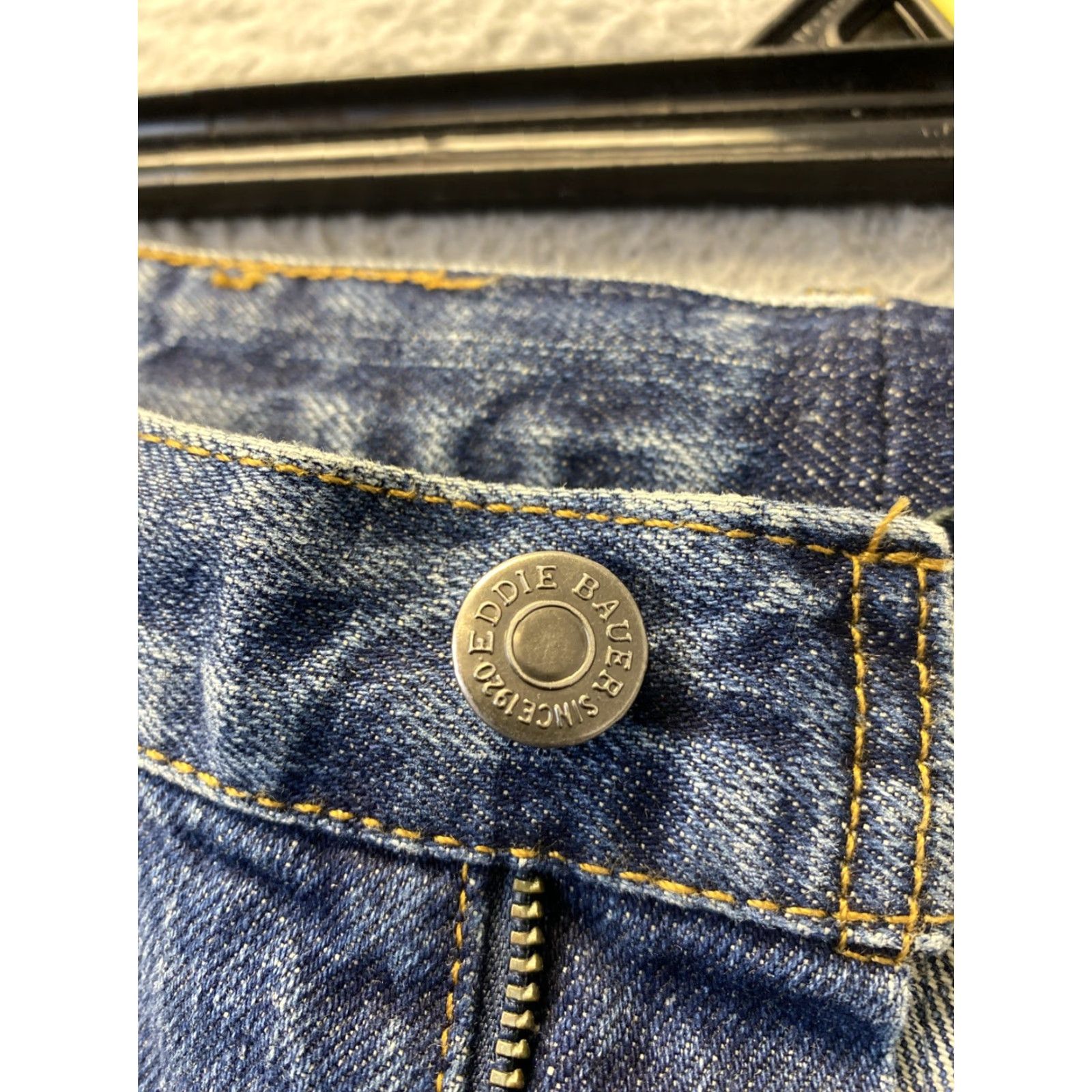 Eddie Bauer VINTAGE Eddie Bauer Jeans Men 40x30 Cotton Straight Relaxed Fit US Classic Denim Mens Size US 40 / EU 56 - 4 Thumbnail