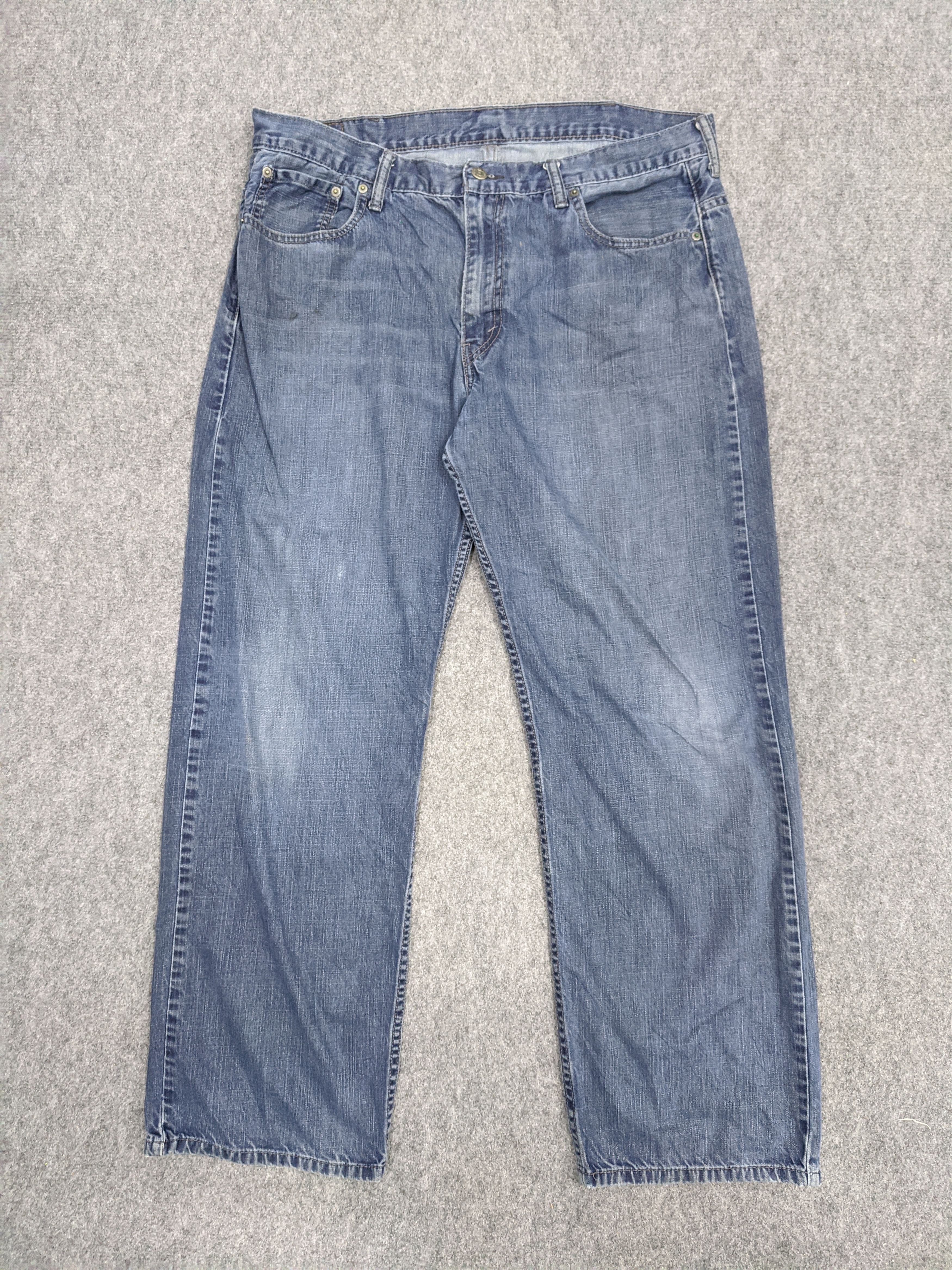 image of Levis 569 Jeans in Blue Denim, Men's (Size 38)