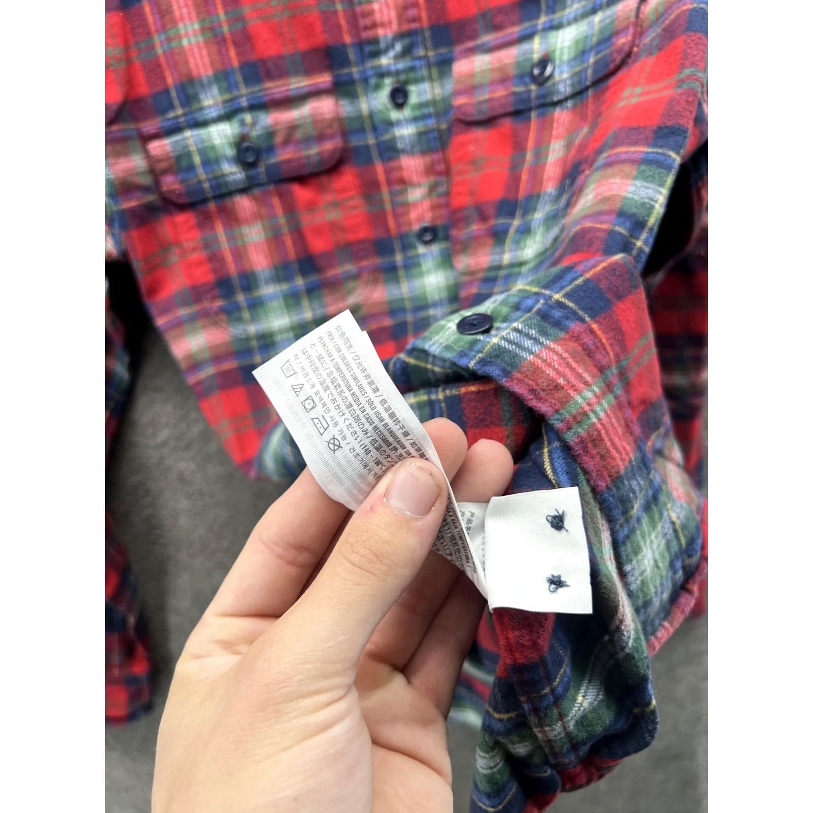 Abercrombie & Fitch Abercrombie & Fitch Shirt Mens Small Red Plaid Long Sleeve Flannel Button Up Size US S / EU 44-46 / 1 - 6 Thumbnail