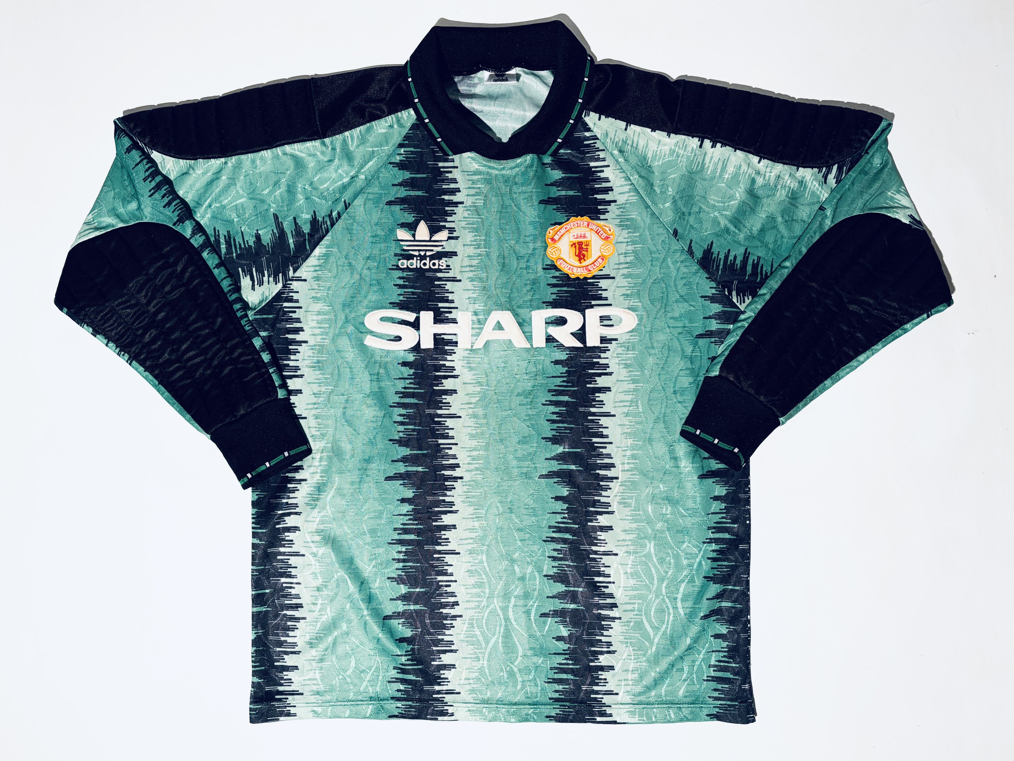 Adidas Manchester United 38-40" Home Goalkeeper Shirt 1990 - 1992 Size US M / EU 48-50 / 2 - 4 Thumbnail