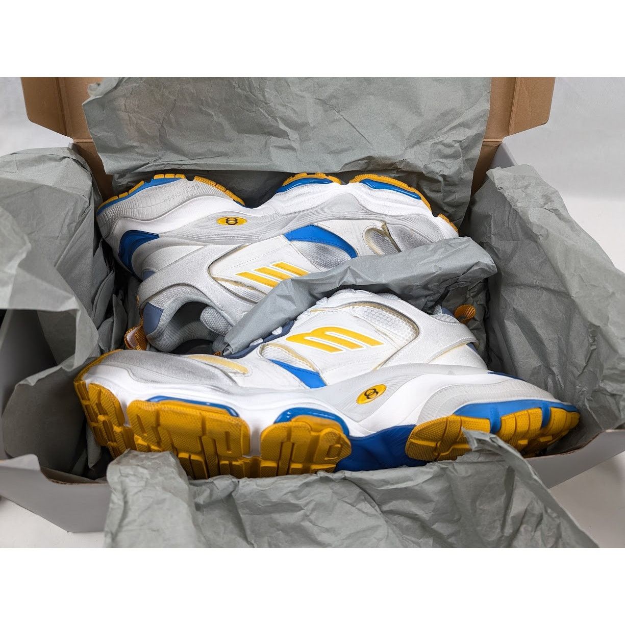 Balenciaga o1rshd1 Cargo Suede Low-Top Sneakers White/Grey/Orange/Blue Size US 12 / EU 45 - 21 Thumbnail