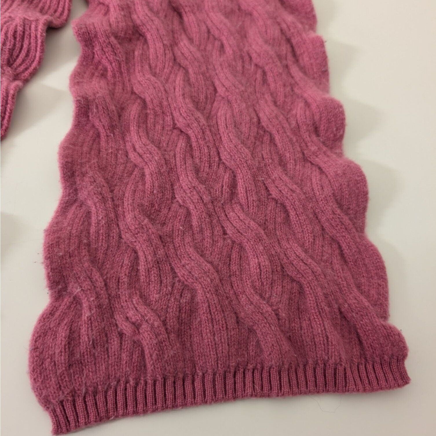 Nordstrom Nordstrom 100% Cashmere Cable Knit Scarf Pink Rectangle Size ONE SIZE - 2 Thumbnail