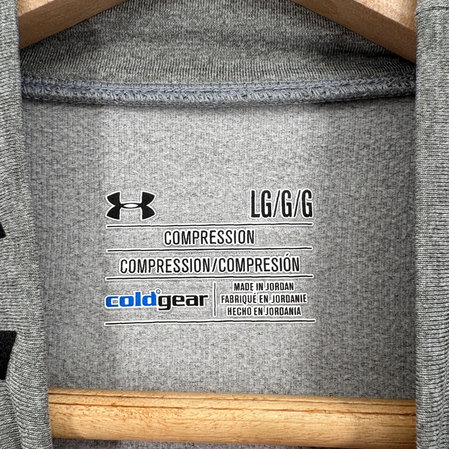 Under Armour Under Armour ColdGear Shirt Mens L Gray Mock Neck Thermal Gym Compression Long Sleeve Molded for Running & Gym Size US L / EU 52-54 / 3 - 3 Thumbnail
