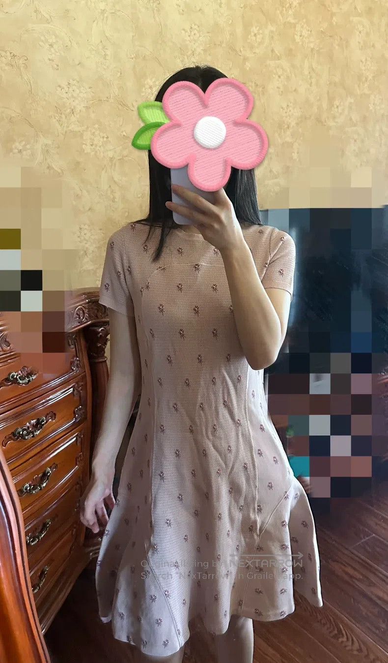Valentino Valentino dress Size M / US 6-8 / IT 42-44 - 4 Thumbnail