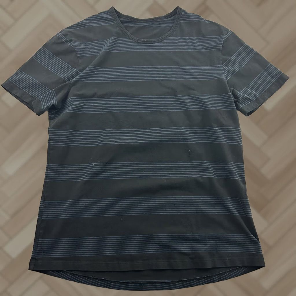 Lululemon Lululemon Short Sleeve Striped Shirt Men XL Blue Black T-Shirt Mens Striped Shirt Size US XL / EU 56 / 4 - 1 Thumbnail