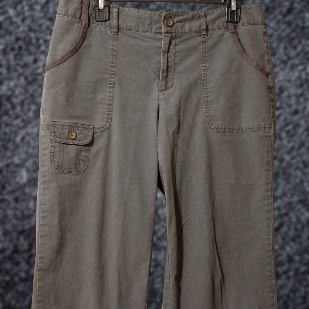 Dockers Dockers Favorite Fit Cargo Capri Pants Grey Stretch Women's 8 | Pants | Regular Size 30" / US 8 / IT 44 - 1 Thumbnail
