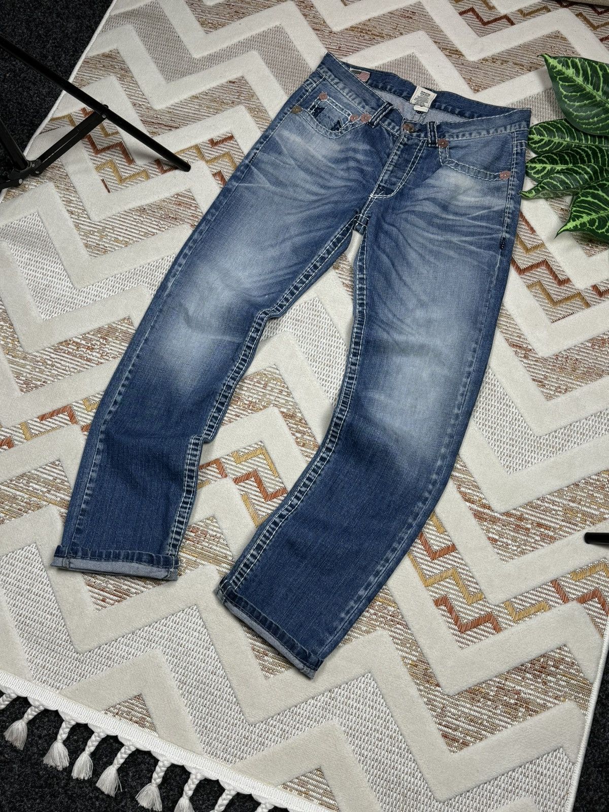 TRUE RELIGION VINTAGE BIG LOGO Y2K JAPANESE JEANS SIZE 33