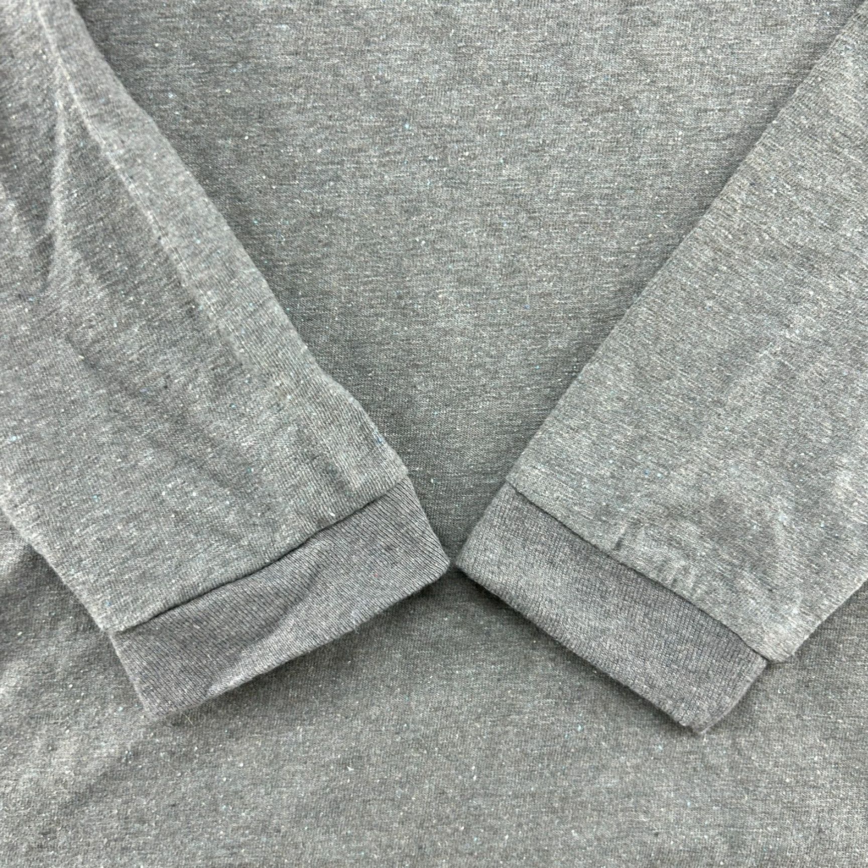 Patagonia Patagonia Shirt Womens Small Grey Long Sleeve Regular Spellout Organic Cotton P6 Size S / US 4 / IT 40 - 3 Thumbnail