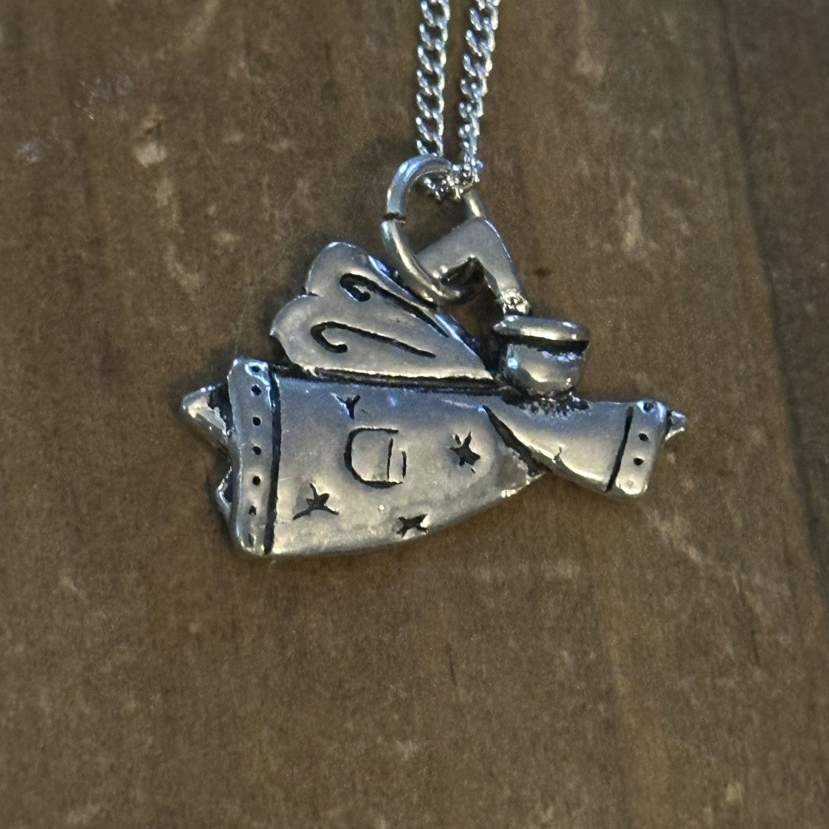 Vintage Vintage silver tone angel pendant necklace Size ONE SIZE - 3 Thumbnail