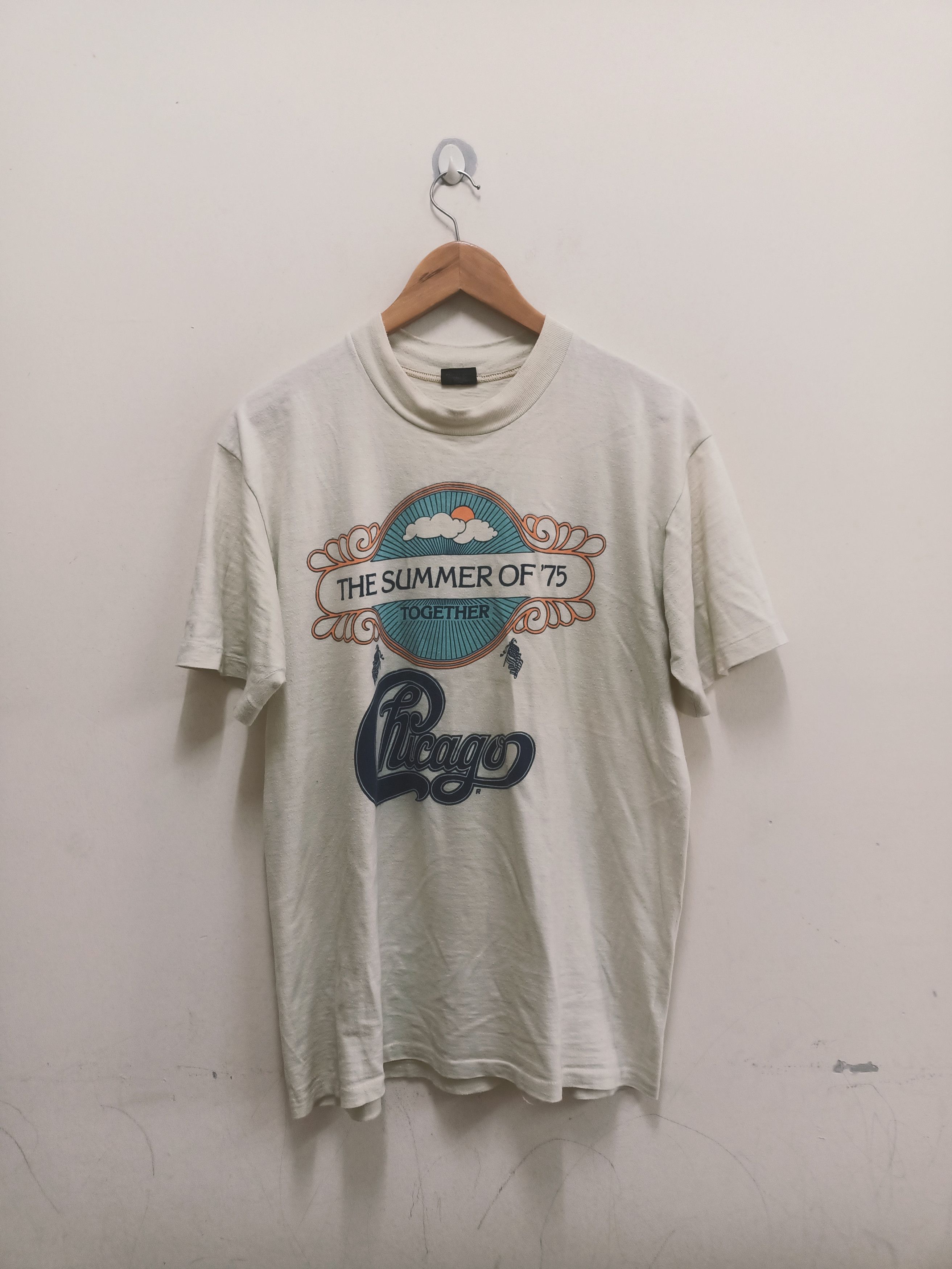 Band Tees The Summer of 75 Together Chicago with The Beach Boys Size US L / EU 52-54 / 3 - 1 Thumbnail
