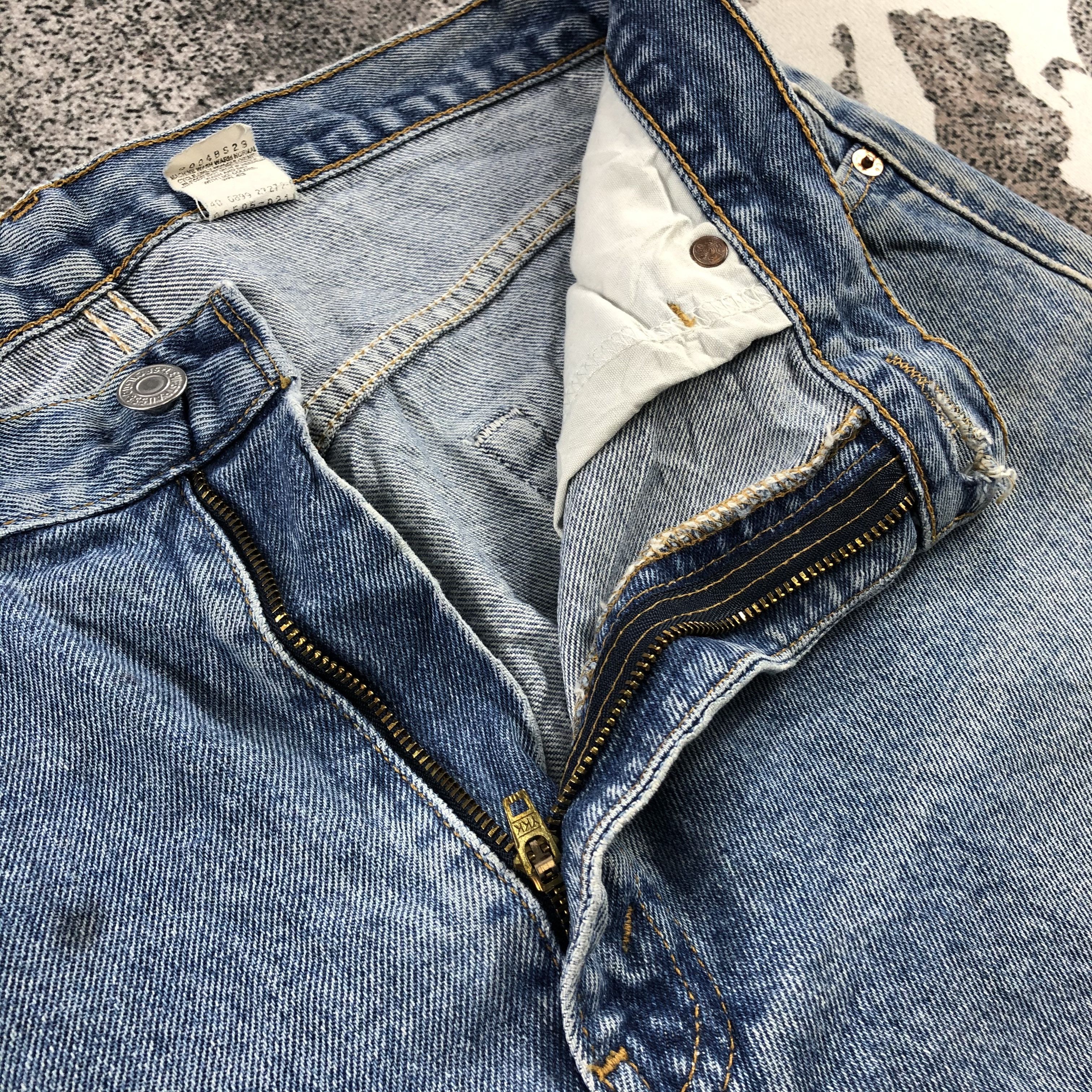 Levi's Vintage 90s Levis 505 Jeans Dirty Faded Blue Denim KJ807 Size US 34 / EU 50 - 11 Thumbnail