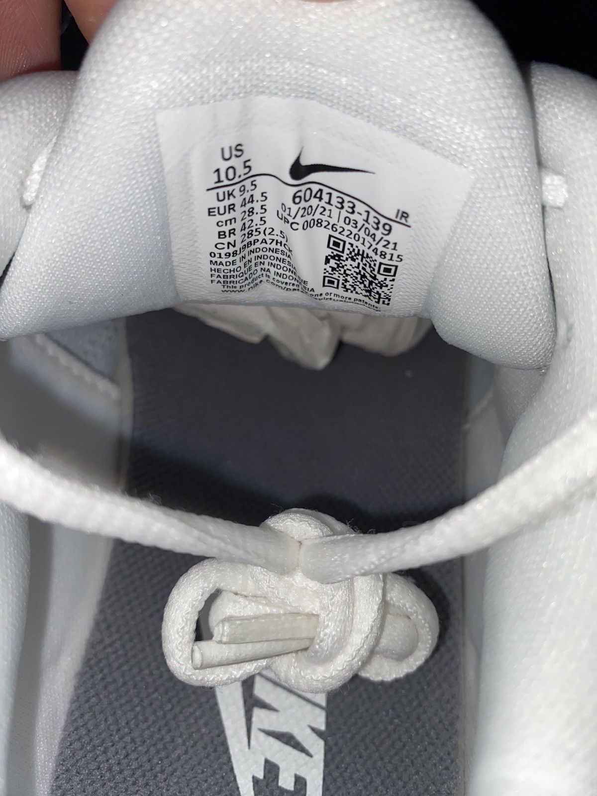 Nike Nike Air Max Plus White Size US 10.5 / EU 43-44 - 8 Thumbnail
