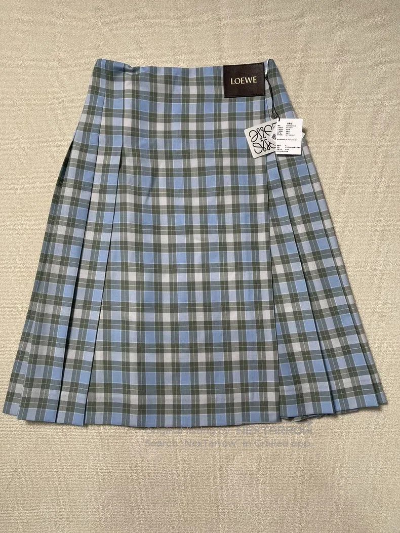 Loewe Loewe FW25 Women's Pre-Selected Wool Blend Pleated Mid-Len Size 24" / US 00 / IT 34 - 1 Thumbnail