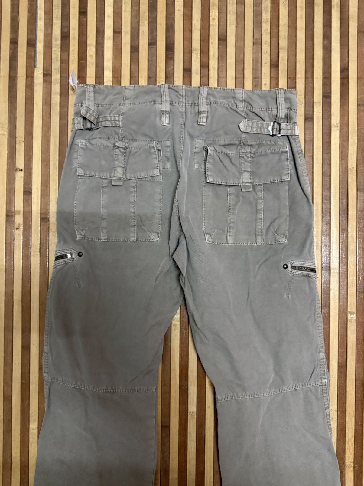 Uniqlo UNIQLO CARGO PANTS MULTIPOCKET / STREETWEAR Size US 31 - 7 Thumbnail