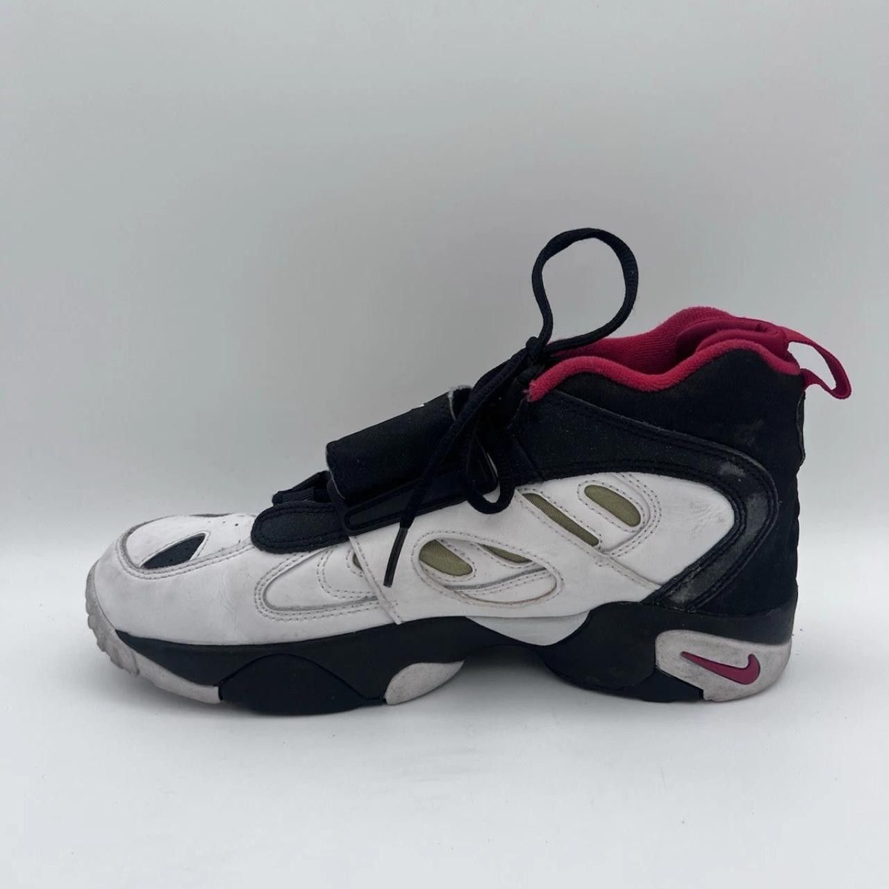 Nike Genuine 2011 Nike Air Diamond Turf 2 Size 7 Size US 7 / EU 40 - 3 Thumbnail