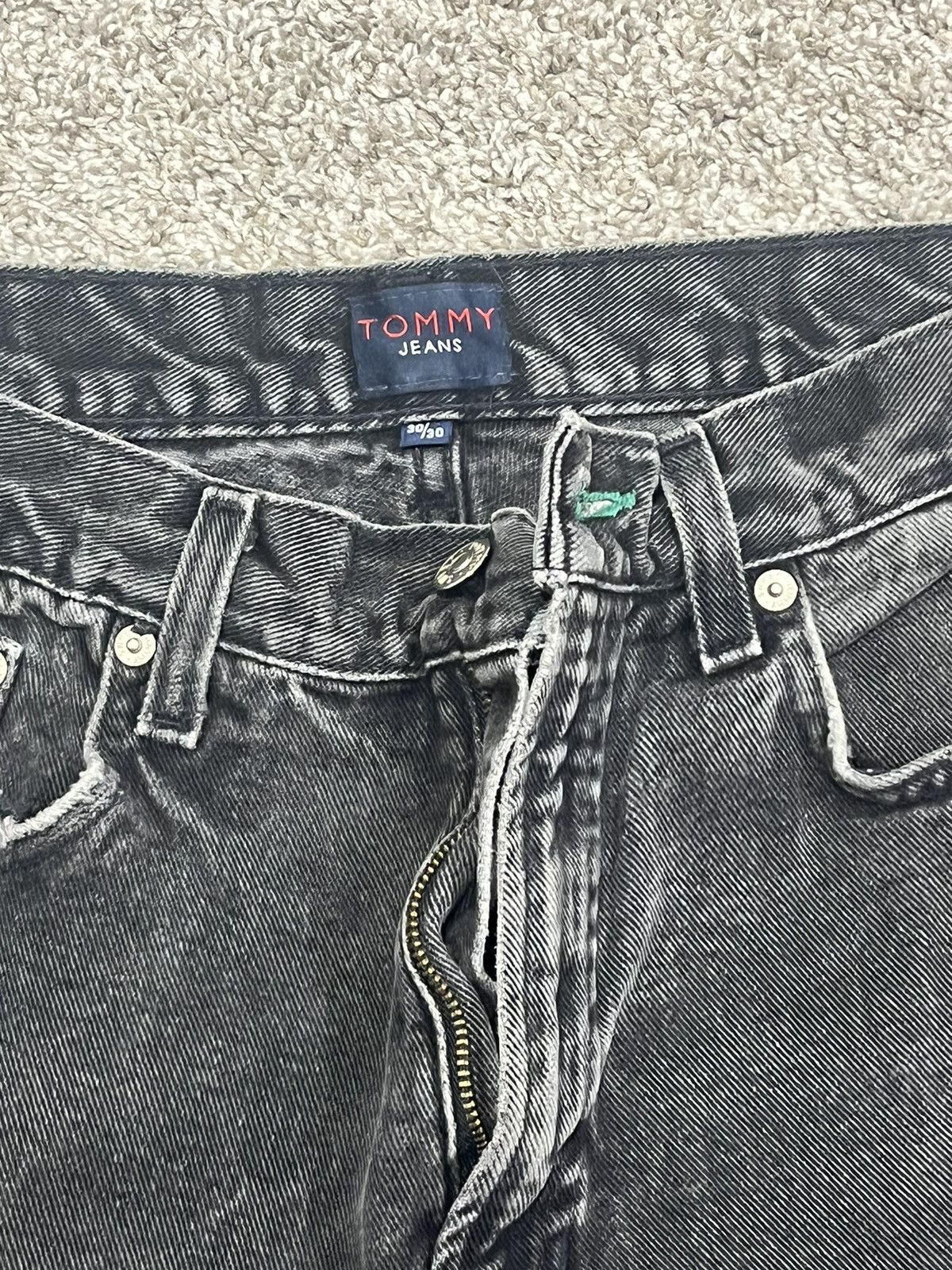 Tommy Hilfiger × Vintage Distressed Black Tommy Hilfiger Denim Size US 30 / EU 46 - 3 Thumbnail