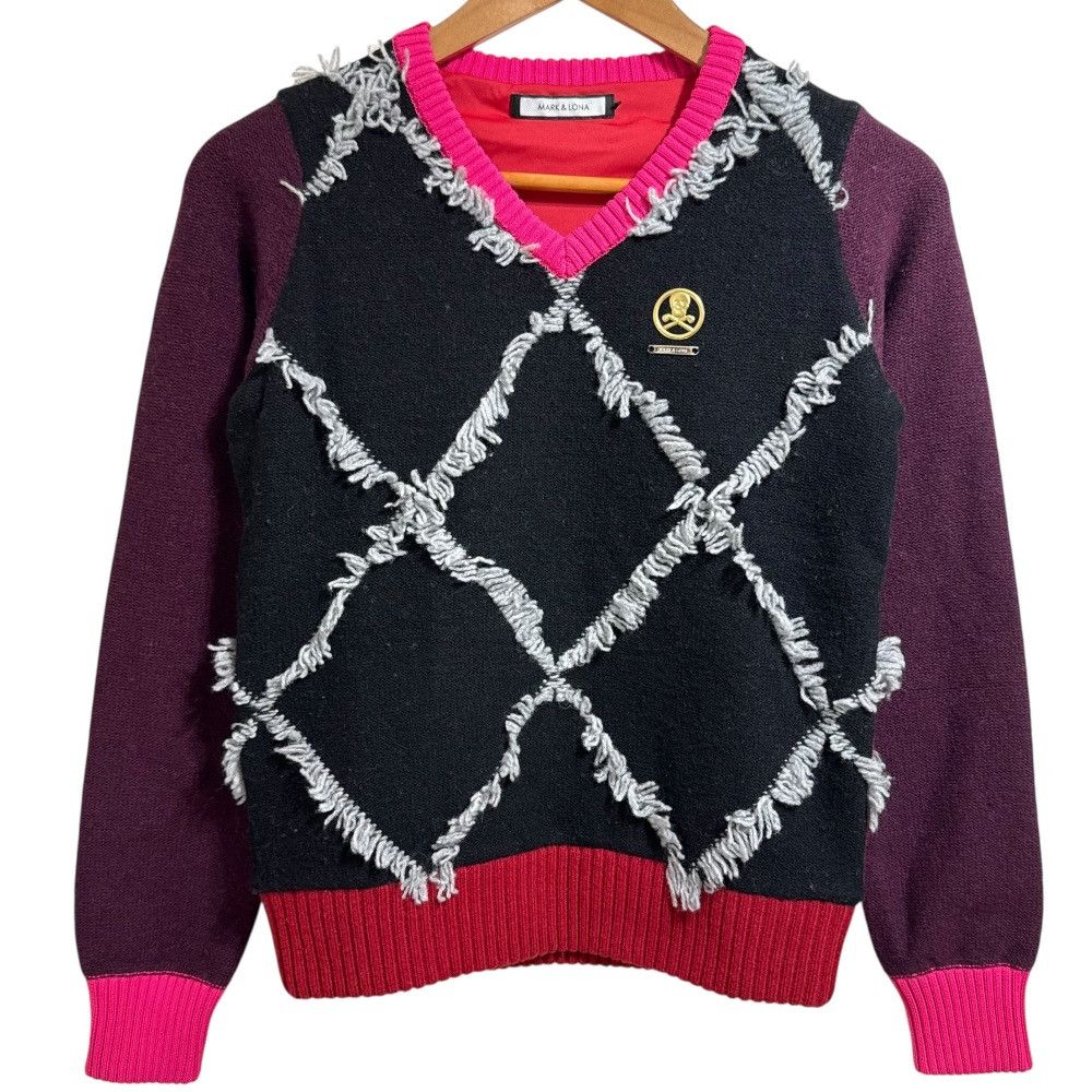 Other Other MARK & LONA Diamond Mane Vee Neck Sweater Knitwear Others Tops MLW-1D-AB06 DUTY FREE for USA Size ONE SIZE - 1 Thumbnail