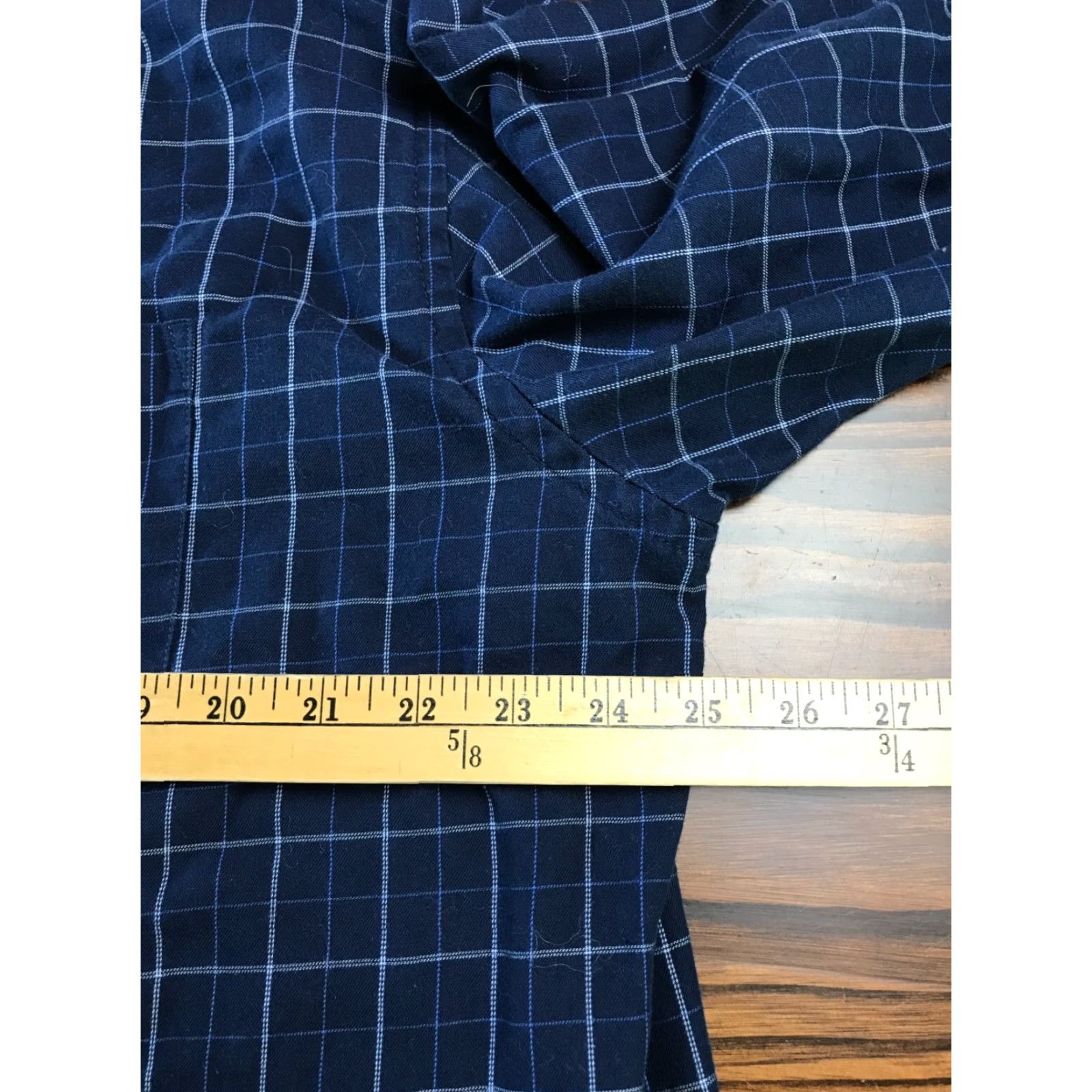 Van Heusen VINTAGE Van Heusen Shirt Mens XL Navy Blue White Check Button Up Long Slv Size US XL / EU 56 / 4 - 6 Thumbnail