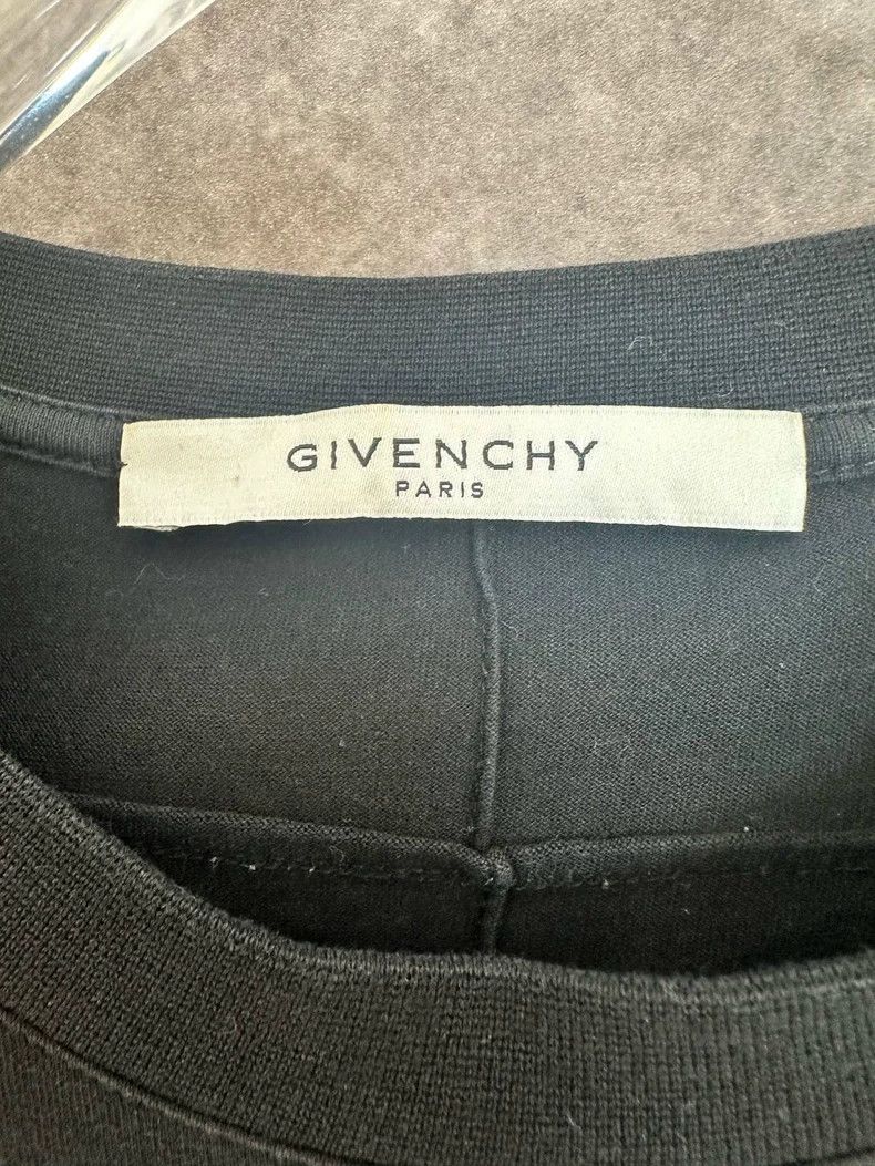 Givenchy Givenchy Shark short-sleeve, size S Size US S / EU 44-46 / 1 - 3 Thumbnail
