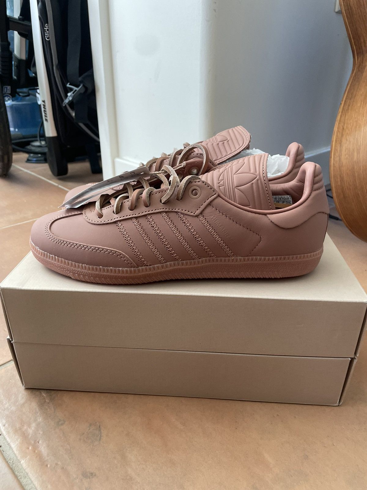 Adidas × Humanrace × Pharrell Humanrace Samba Size US 5.5 / IT 35.5 - 1 Thumbnail