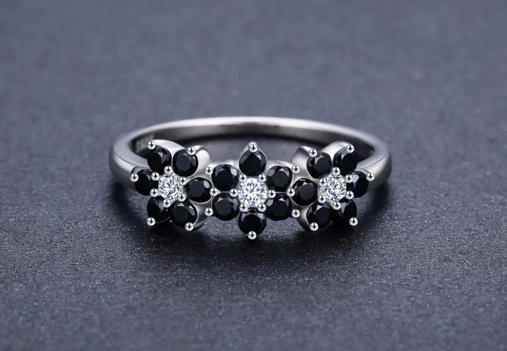 Jewelry Flower Bague Black Spinel Ring Size ONE SIZE - 1 Thumbnail
