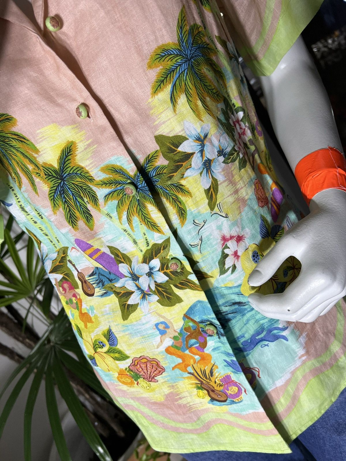 ALEMAIS Alemais Guava Mermaid Point Short Sleeve Shirt. Size XS / US 0-2 / IT 36-38 - 4 Thumbnail