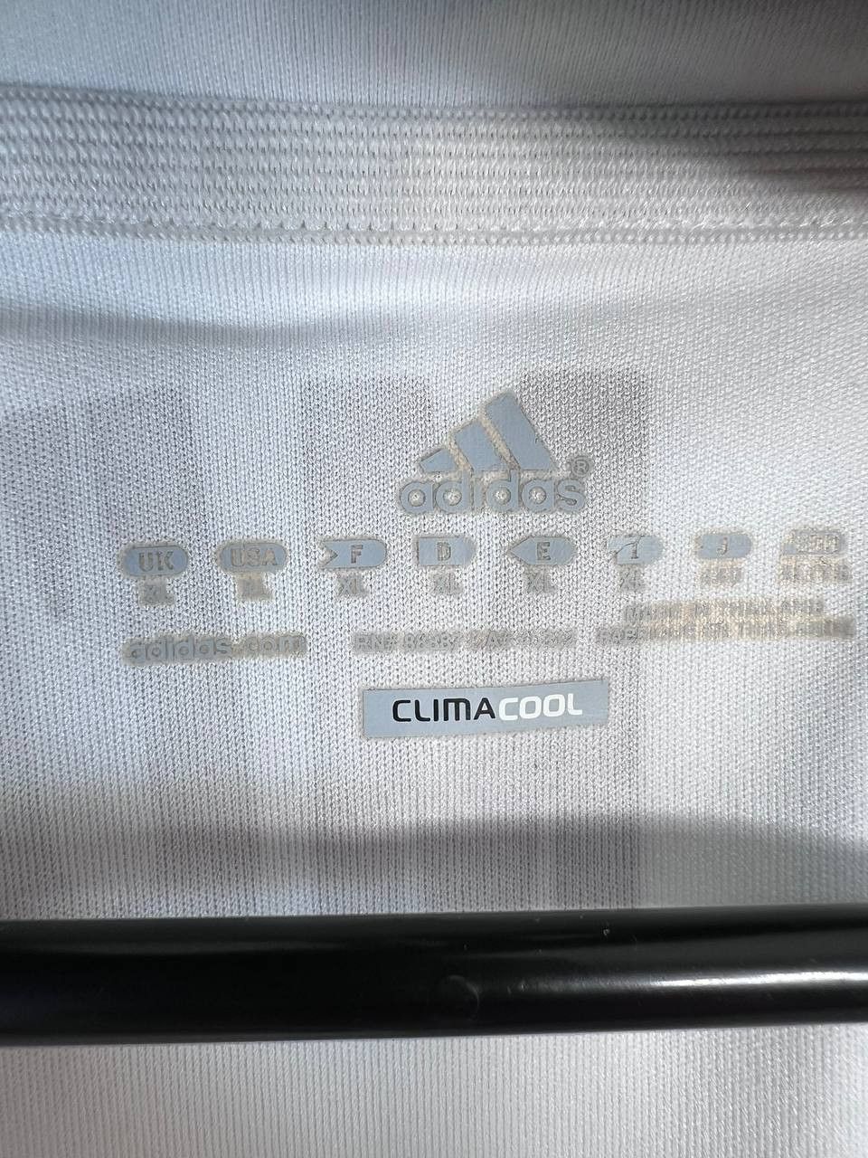 Adidas Bayern Munich 2010-2011-2012 Away Jersey Size XL Size US XL / EU 56 / 4 - 3 Thumbnail