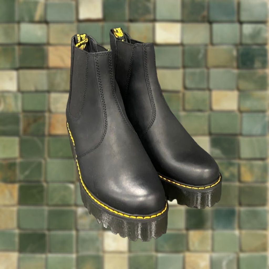 Rometty Chelsea Boots Women's US 10 Black Leather Pull