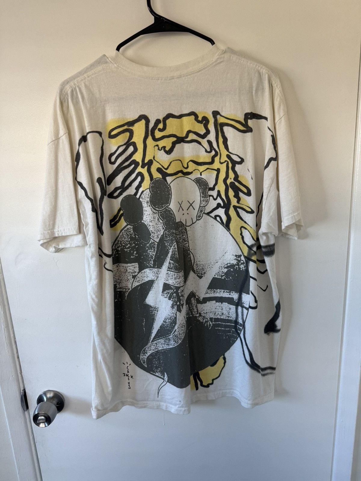 Fragment Design × Kaws × Travis Scott Cactus Jack Kaws Fragment Tee Size US L / EU 52-54 / 3 - 2 Thumbnail