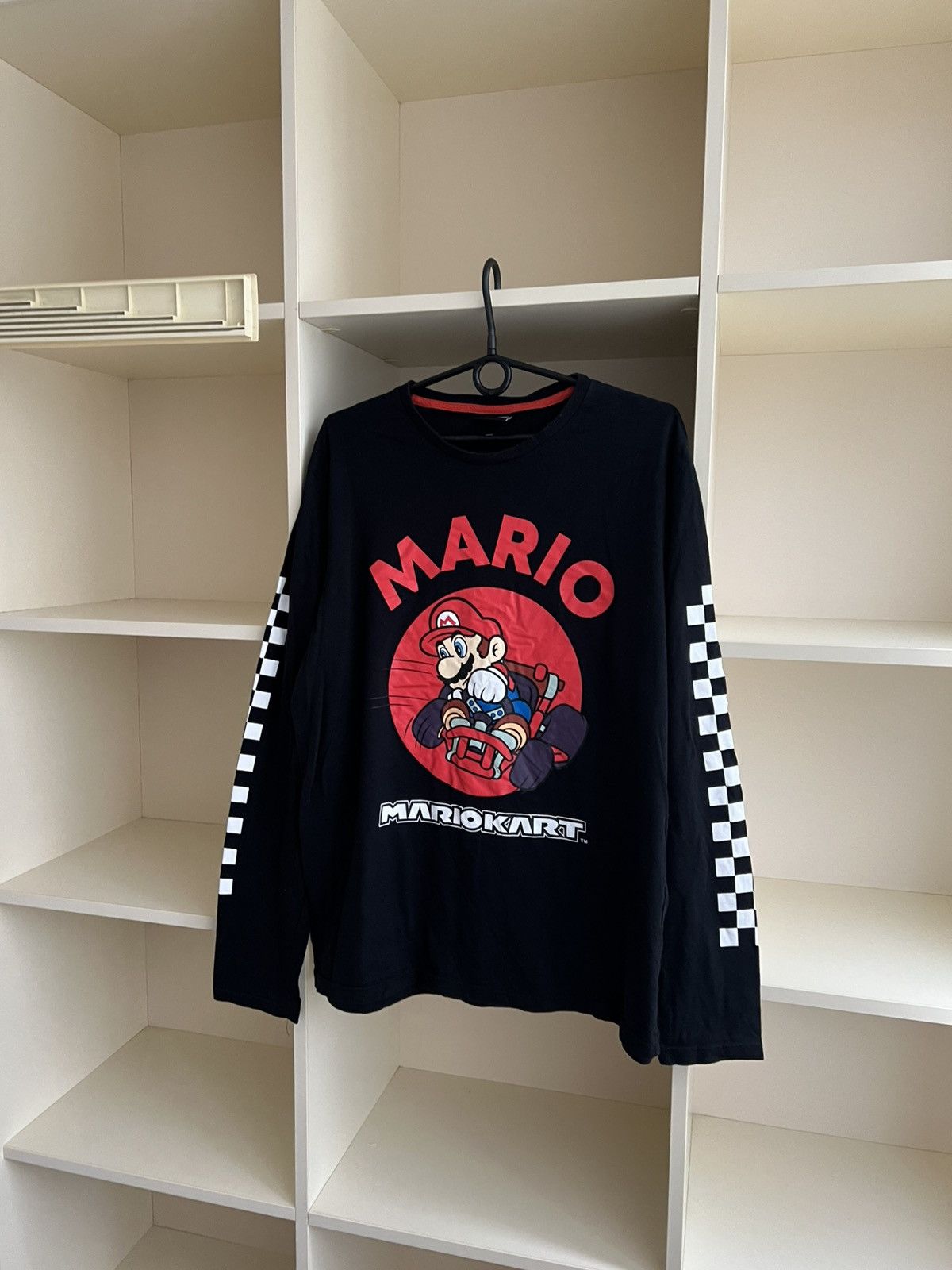 Nintendo Super Mario Nintendo Long Sleeve Tee Games Movie Size US L / EU 52-54 / 3 - 7 Thumbnail