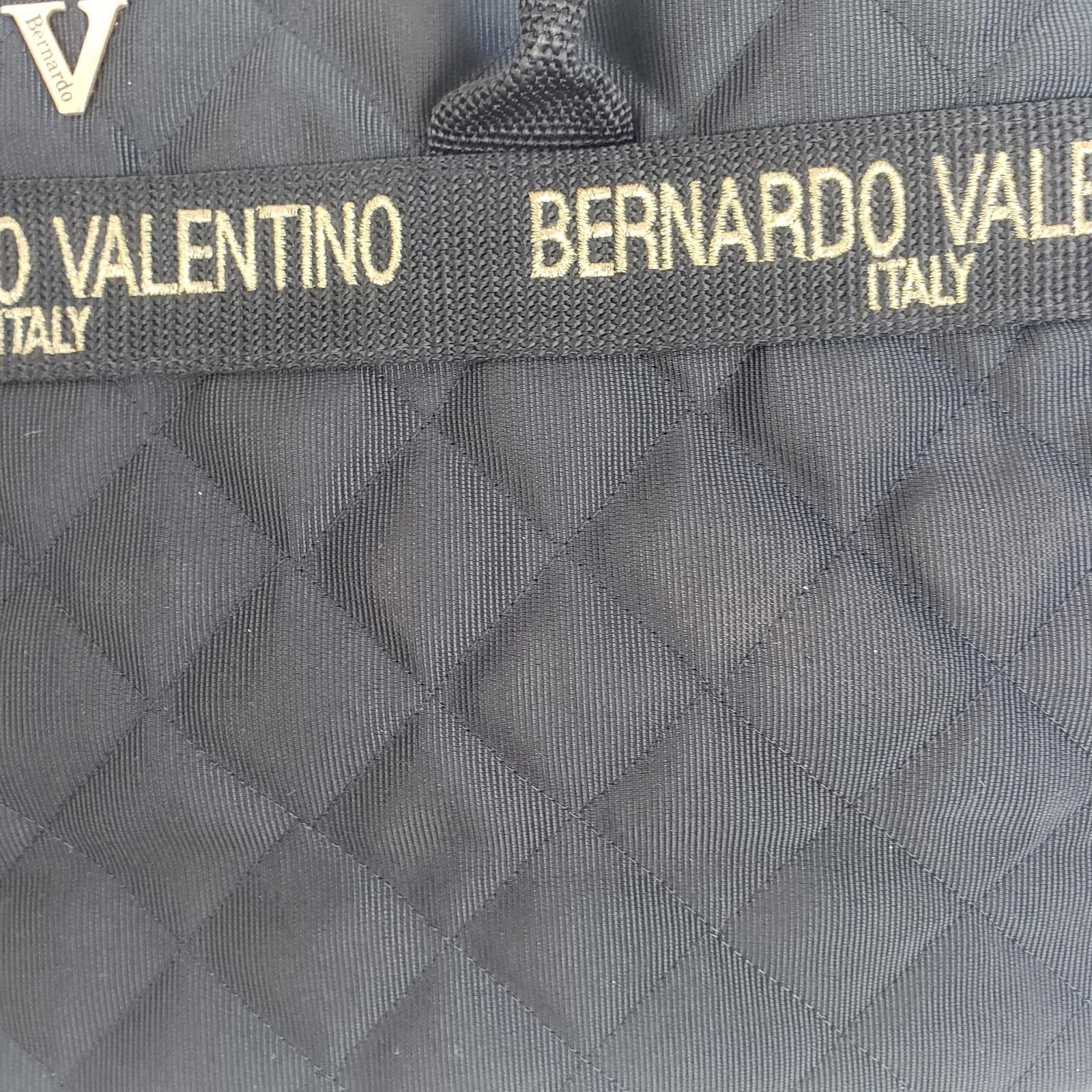 Designer Bernardo Valentino Quilted Tote Bag - Stylish and Spacious Size ONE SIZE - 4 Thumbnail