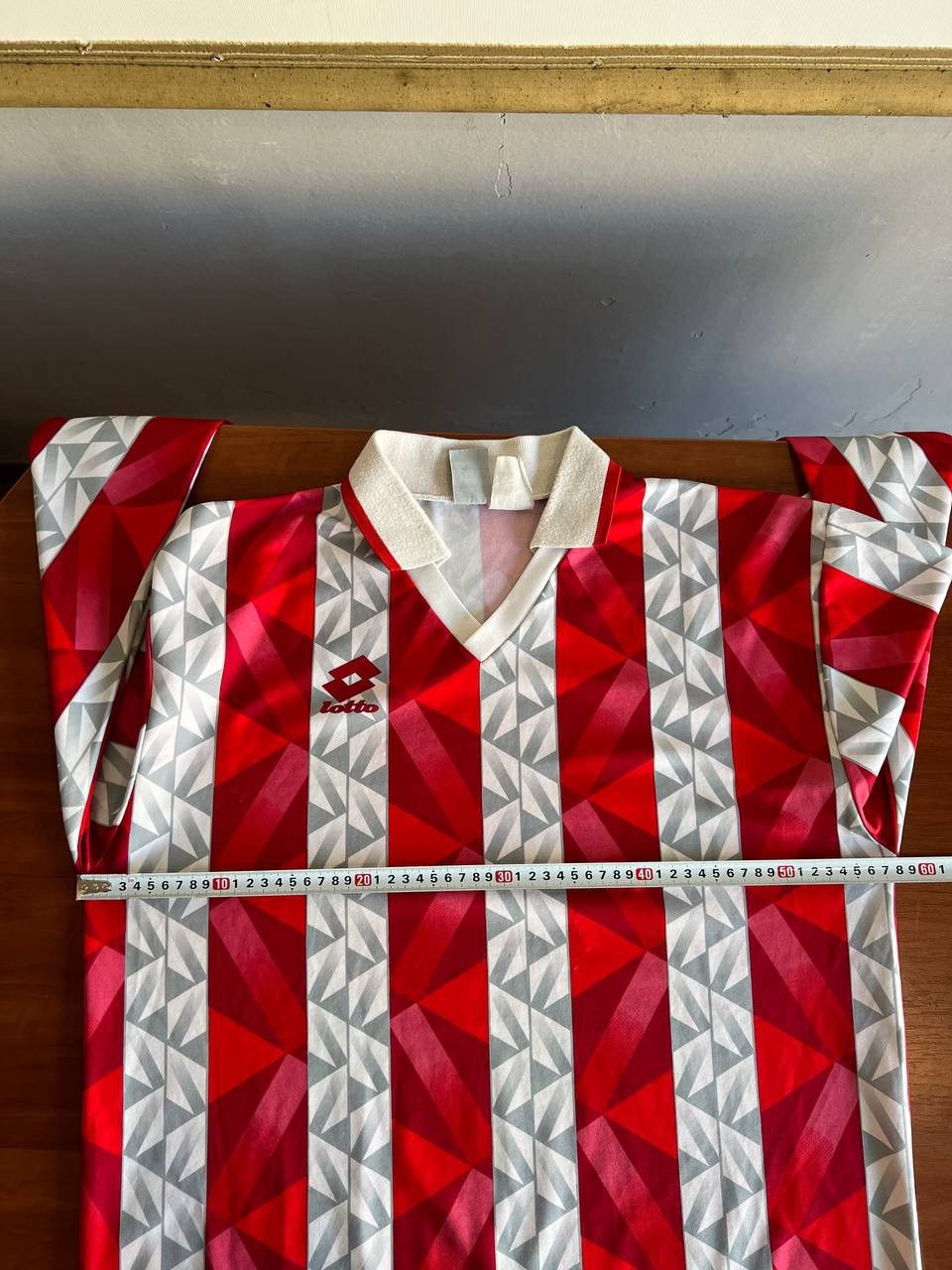 Lotto Sport 90’S LOTTO SPORT TEMPLATE RED ICONIC SOCCER FOOTBALL JERSEY Size US L / EU 52-54 / 3 - 17 Thumbnail