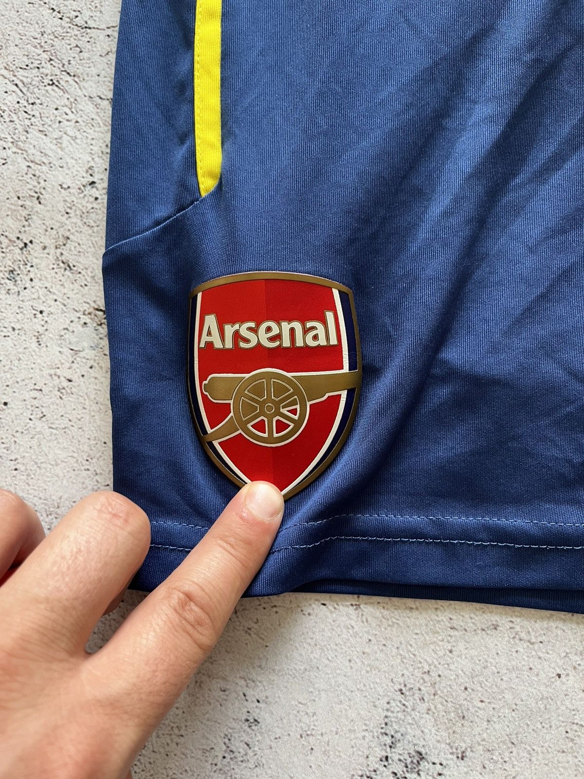 Puma × Vintage PUMA ARSENAL LONDON 2014/2015 FOOTBALL SHORTS,SOCCER JERSEY Size US 30 / EU 46 - 3 Thumbnail