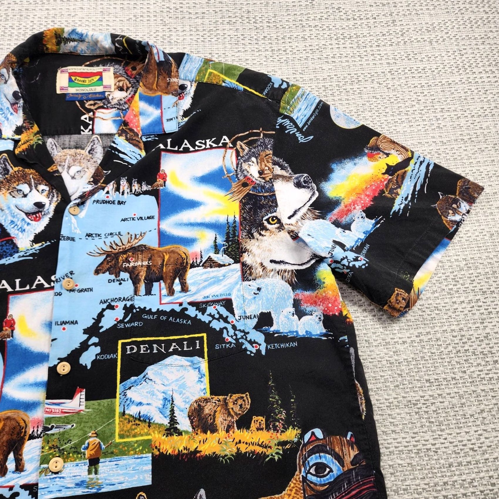 Vintage VINTAGE Banana Jack Honolulu Shirt Mens XL Alaska Map Denali Wolves Bears Jon Van Zyle Shirt Size US XL / EU 56 / 4 - 2 Thumbnail