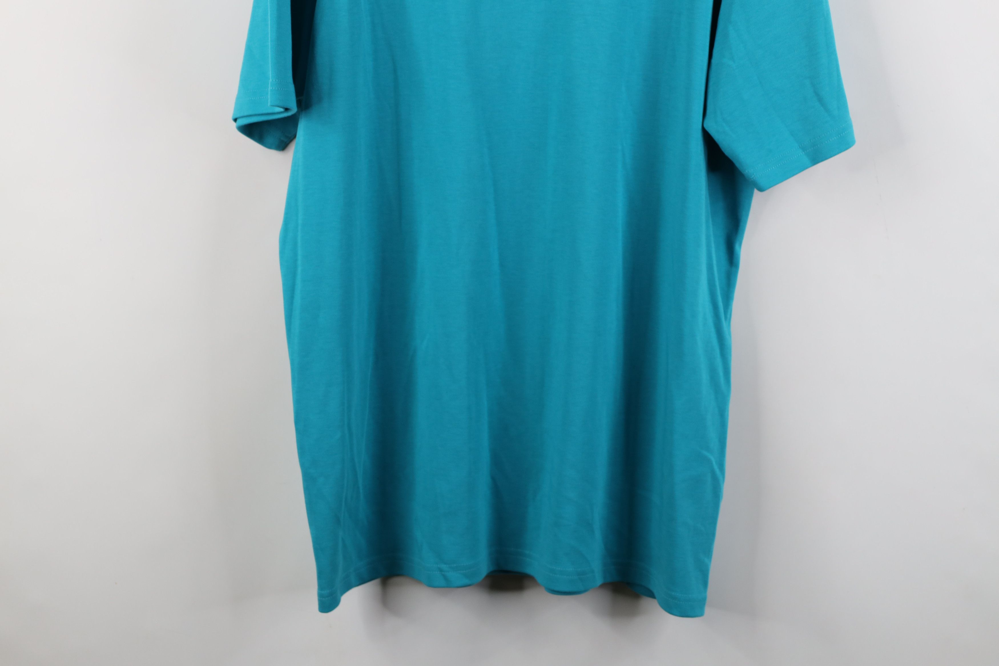 Oakley Vintage Y2K Oakley Logo Soft Touch Collared Golf Polo Shirt Size US L / EU 52-54 / 3 - 14 Thumbnail