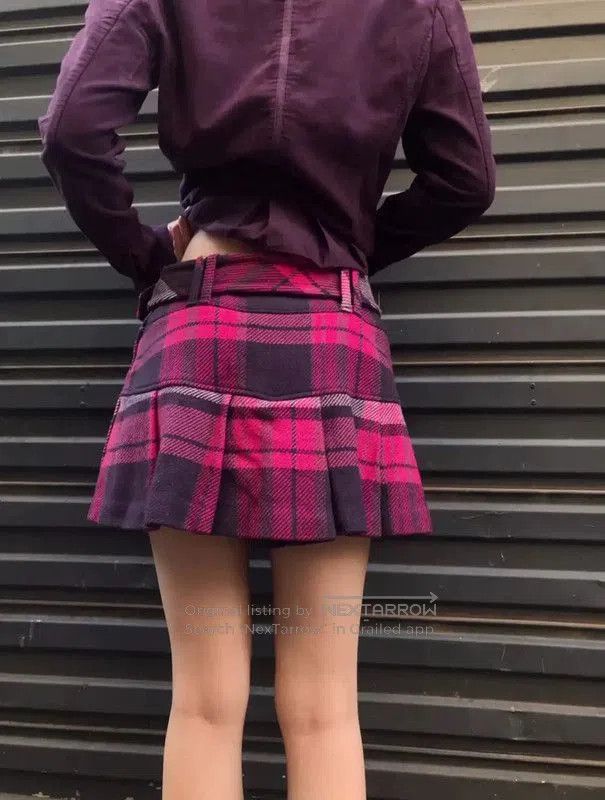 Burberry Burberry Purple Wool Check Trousers for Women. Size 23" - 8 Thumbnail