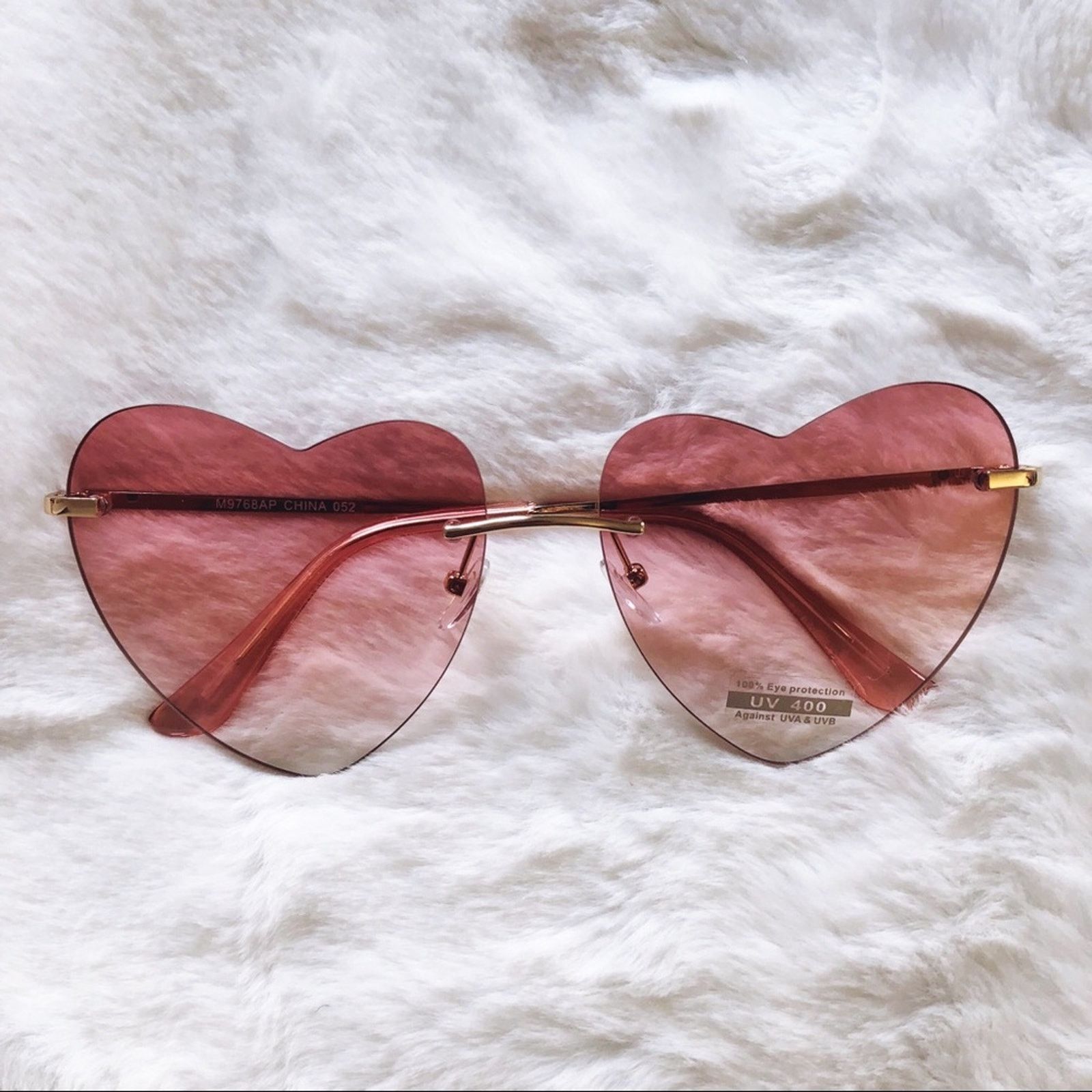 Other Miley Light Pink Gradient Heart Sunglasses Size ONE SIZE - 1 Thumbnail