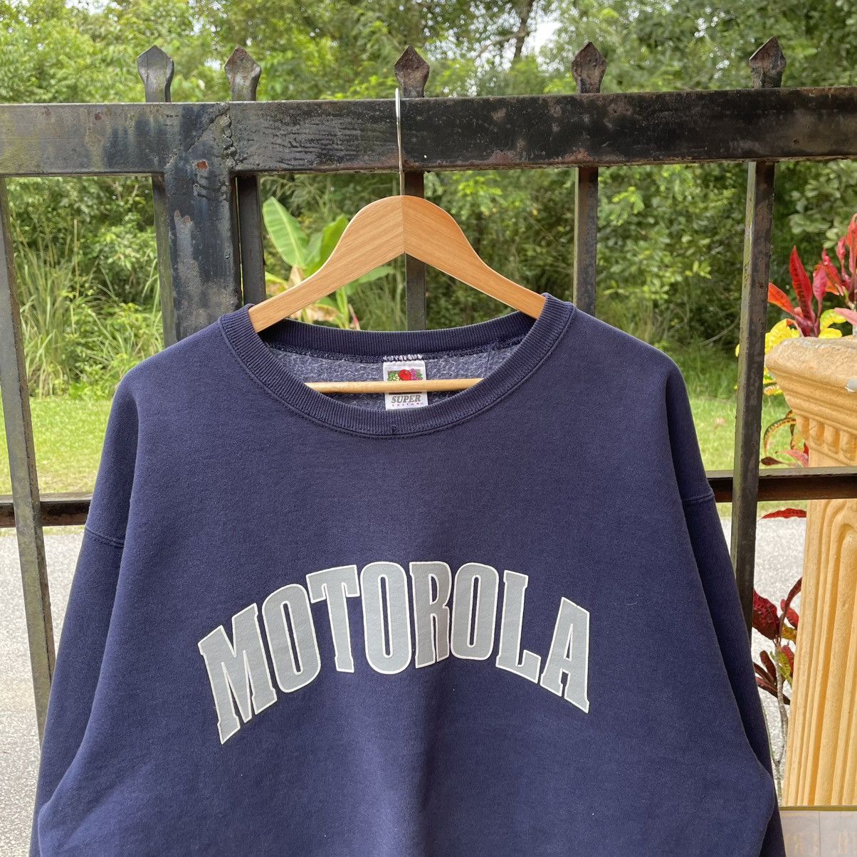 Motorola 🔥Vintage 90s Motorola Big Spellout Sweatshirts Size US L / EU 52-54 / 3 - 4 Thumbnail