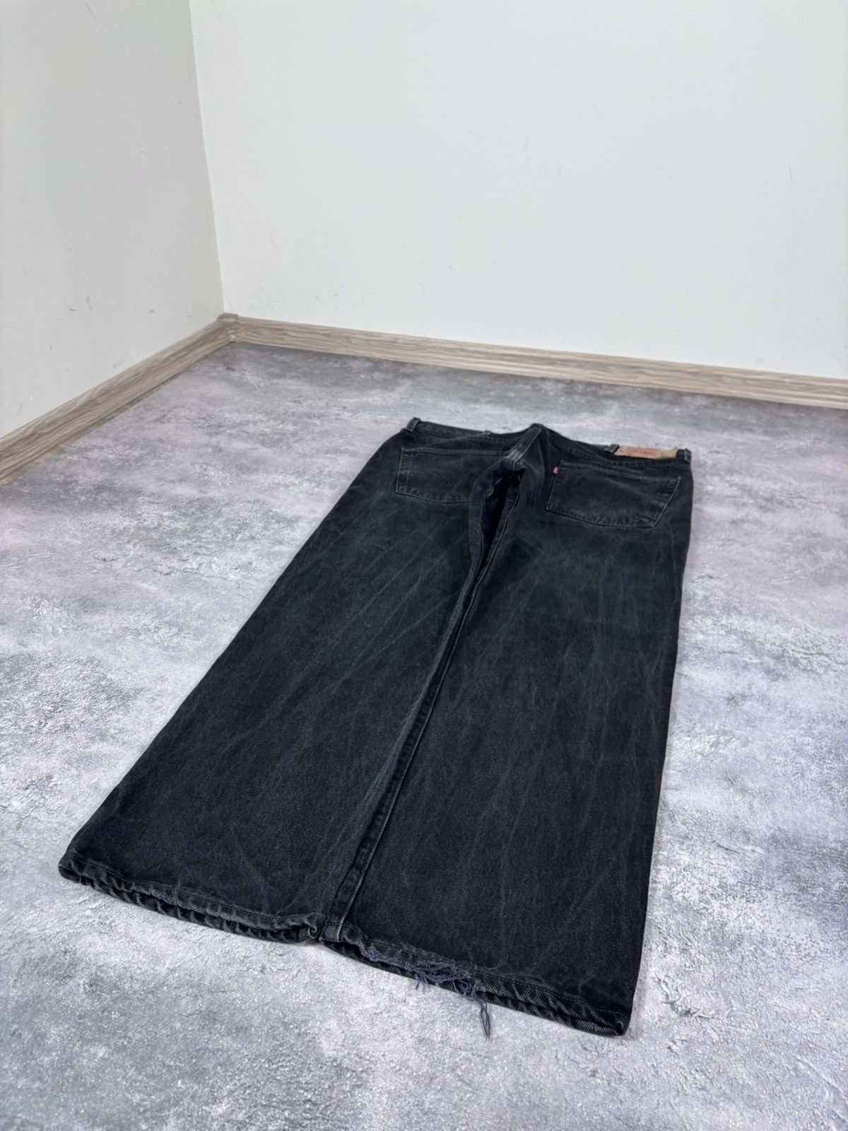 Levi's Vintage Levi’s 501 Paper Tag Black Baggy Denim Baggy Jeans Size US 40 / EU 56 - 3 Thumbnail