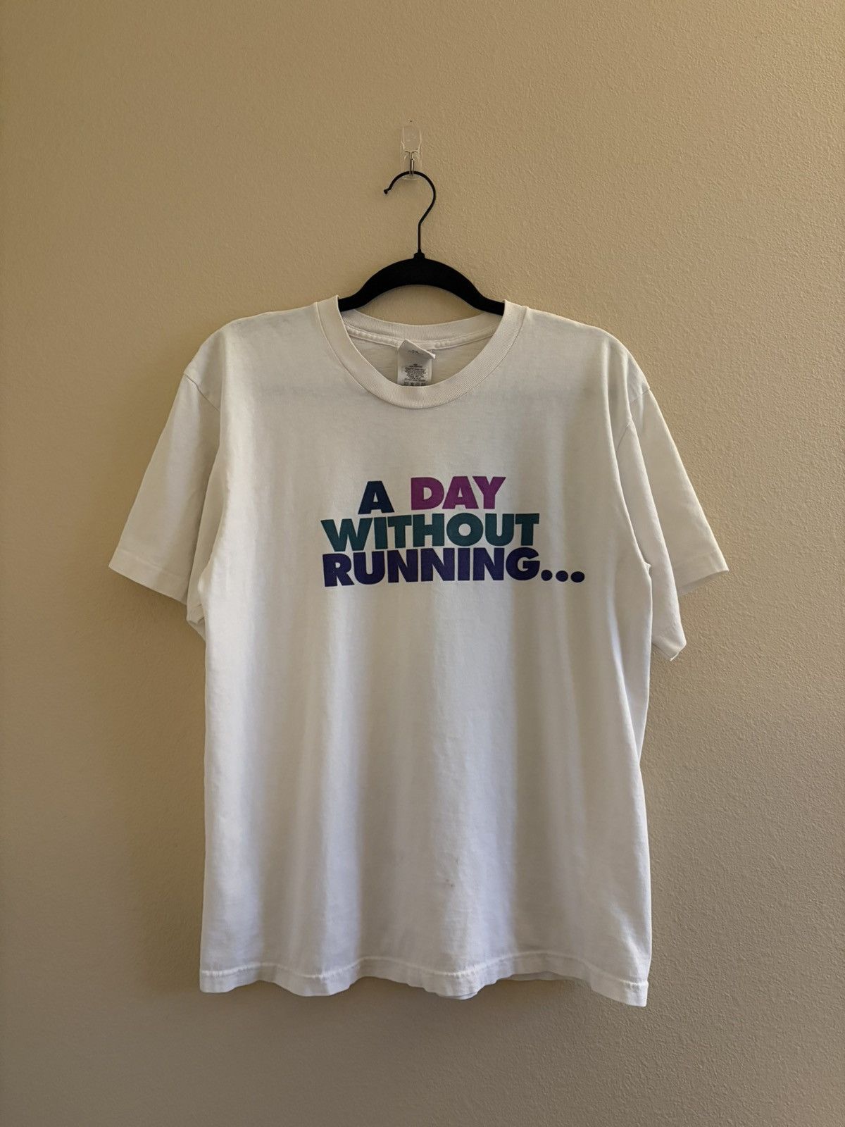 Vintage Vintage 90s Nike “Day Without Running Is A Bad Air Day” Tee Size US M / EU 48-50 / 2 - 1 Thumbnail
