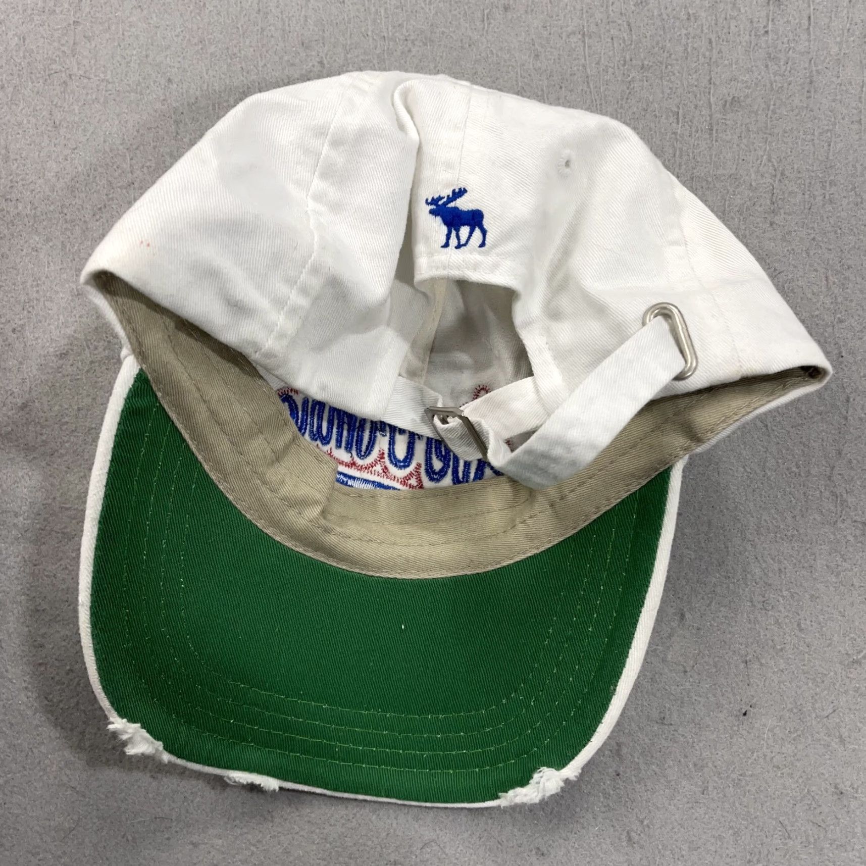 Abercrombie & Fitch VINTAGE Abercrombie & Fitch Hat Men One Size White Baseball Cap Adjustable Moose Script Distressed Logo Y2K 90s Dad Outdoor Casual Travel Mens Size ONE SIZE - 5 Thumbnail