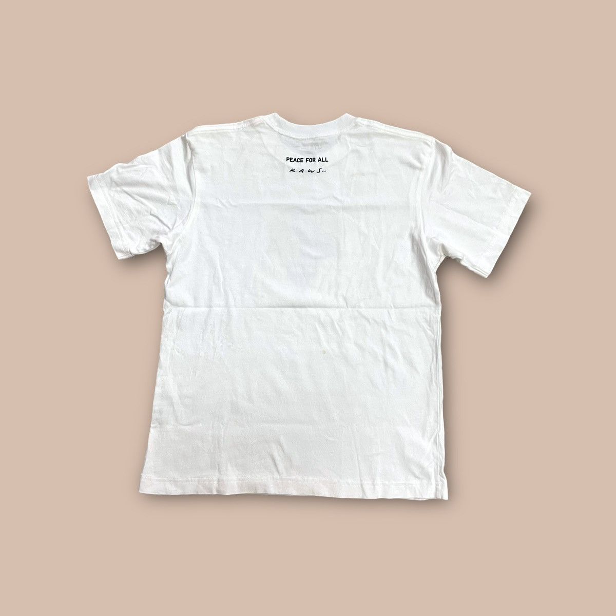 Kaws × Uniqlo Uniqo X KAWS "PEACE FOR ALL" Tee Size US S / EU 44-46 / 1 - 2 Thumbnail