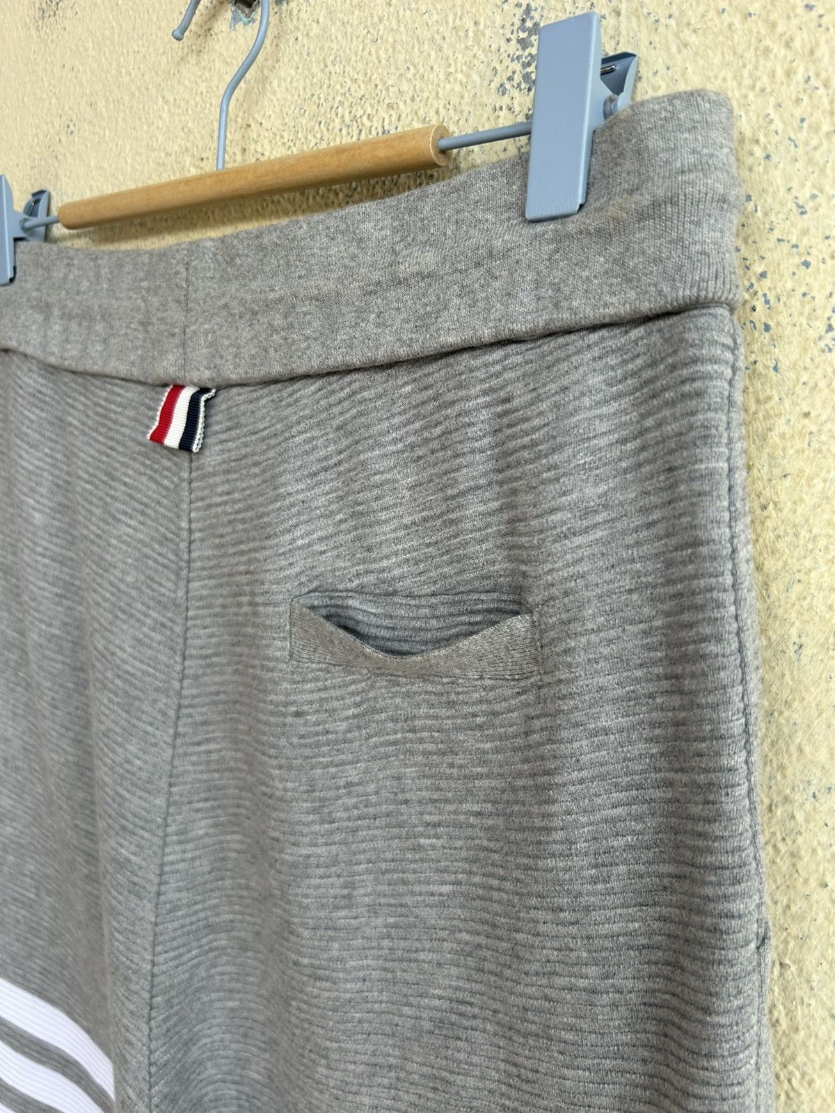 Thom Browne Thom Browne Sweat Short With 4 Bar Stripes Size US 30 / EU 46 - 7 Thumbnail