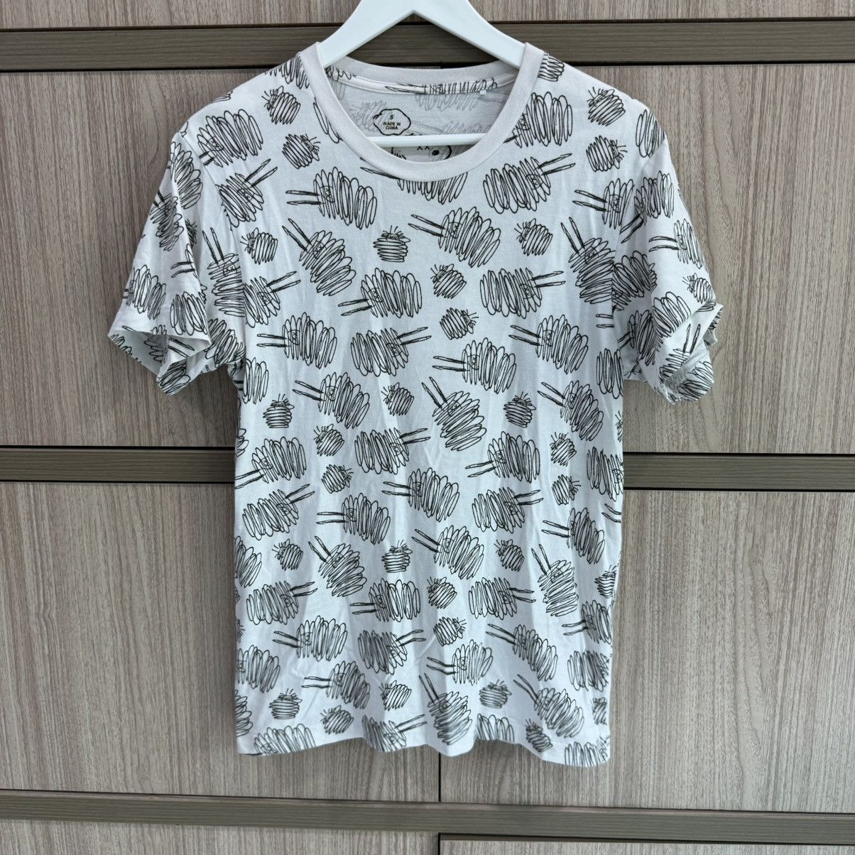 Kaws × Peanuts × Uniqlo Full Print Kaws X Peanuts X Uniqlo Colab Tee Size US S / EU 44-46 / 1 - 1 Thumbnail
